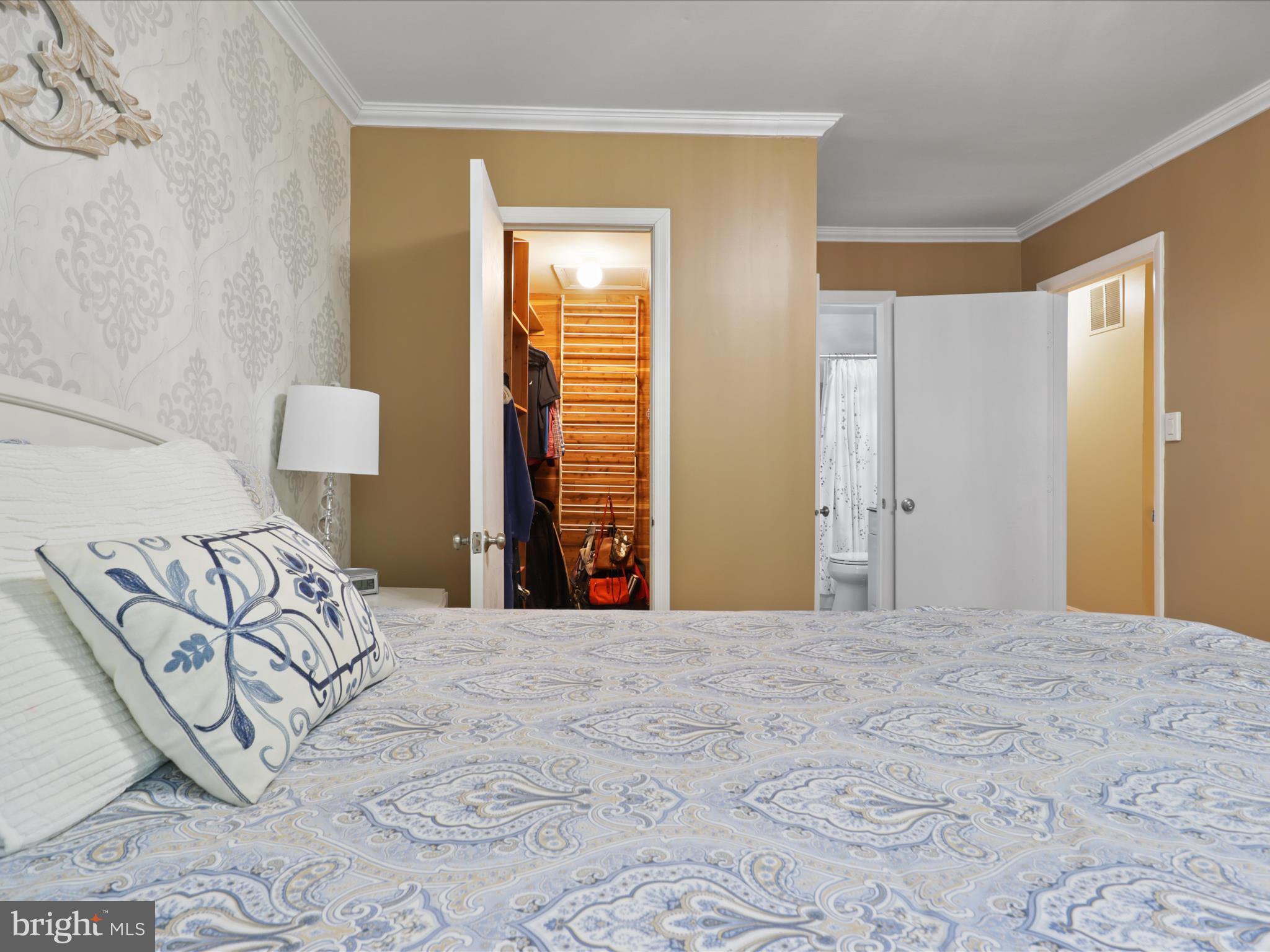 DANBURY FOREST - Residential