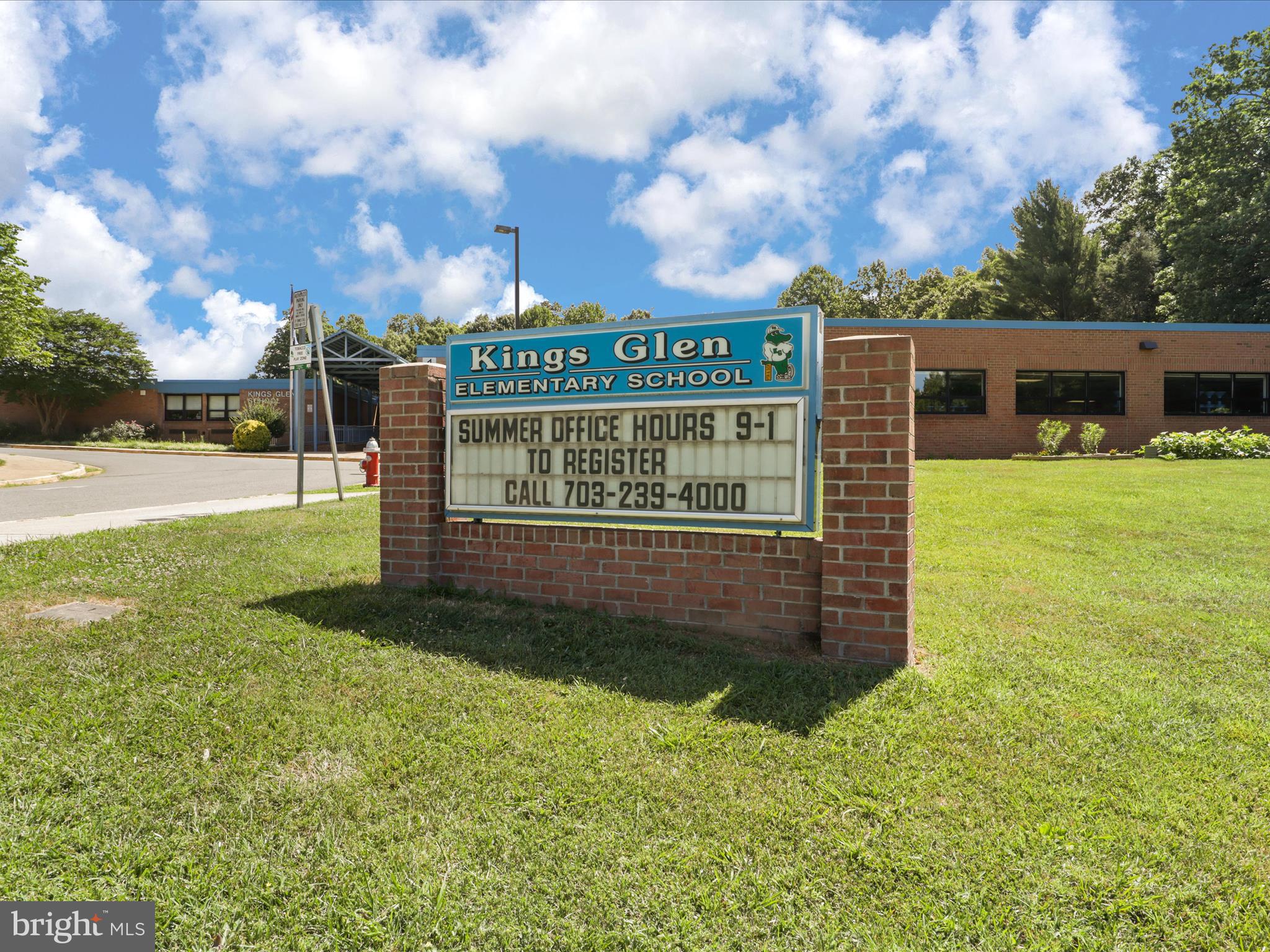 DANBURY FOREST - Residential