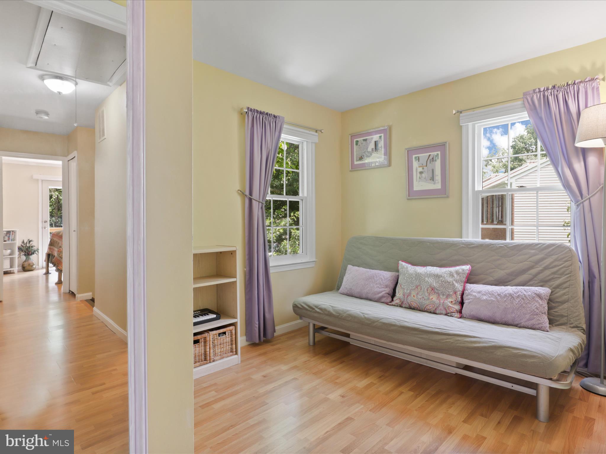 DANBURY FOREST - Residential