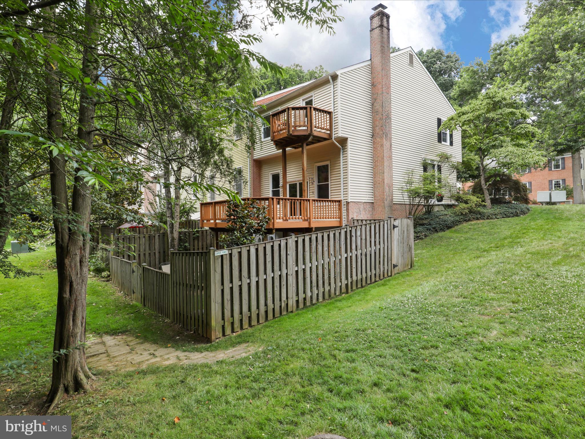 DANBURY FOREST - Residential