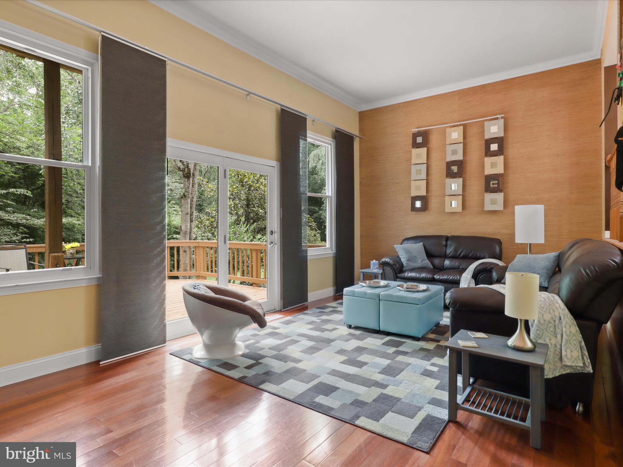 DANBURY FOREST - Residential