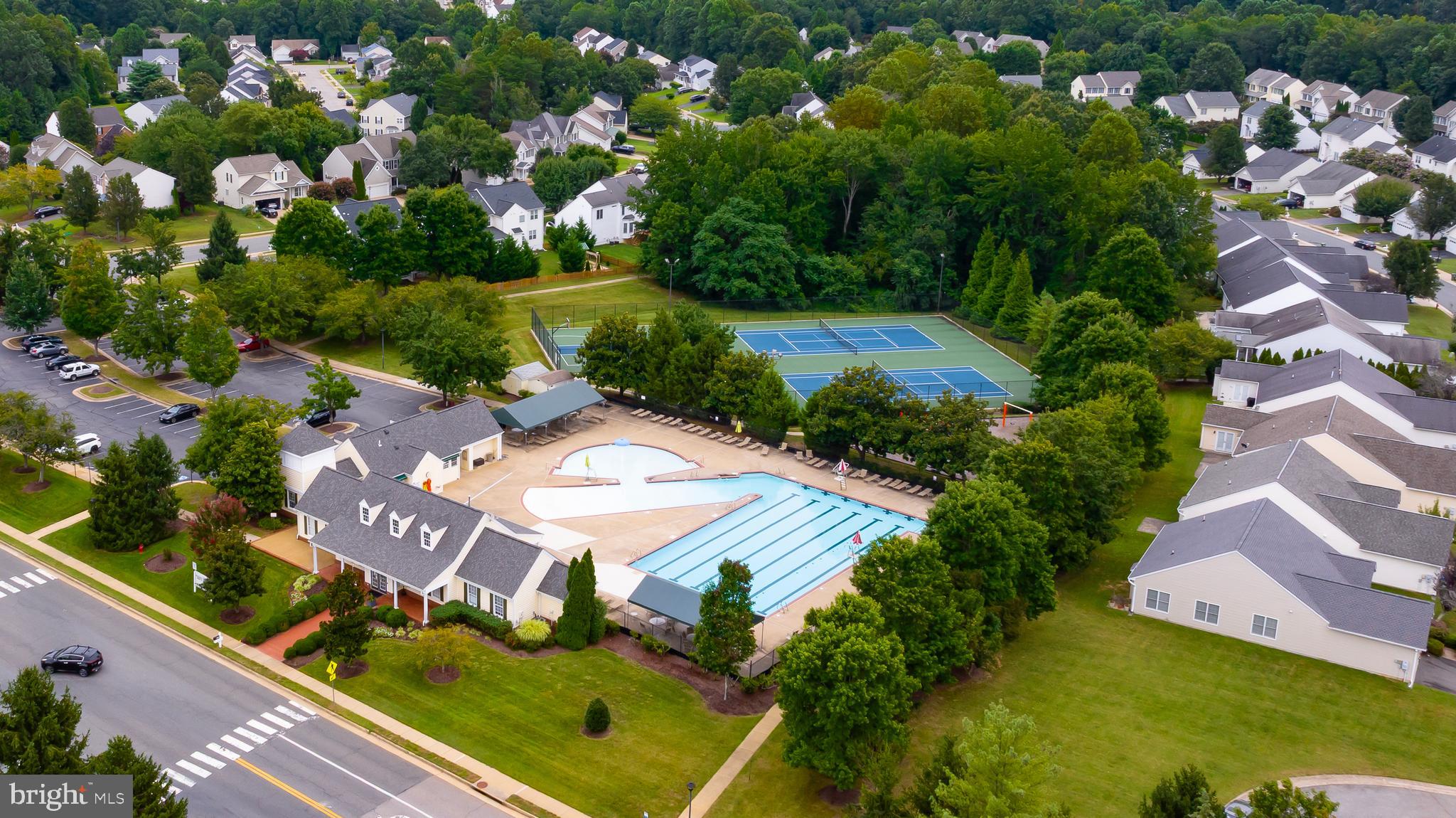 SALEM FIELDS - Residential