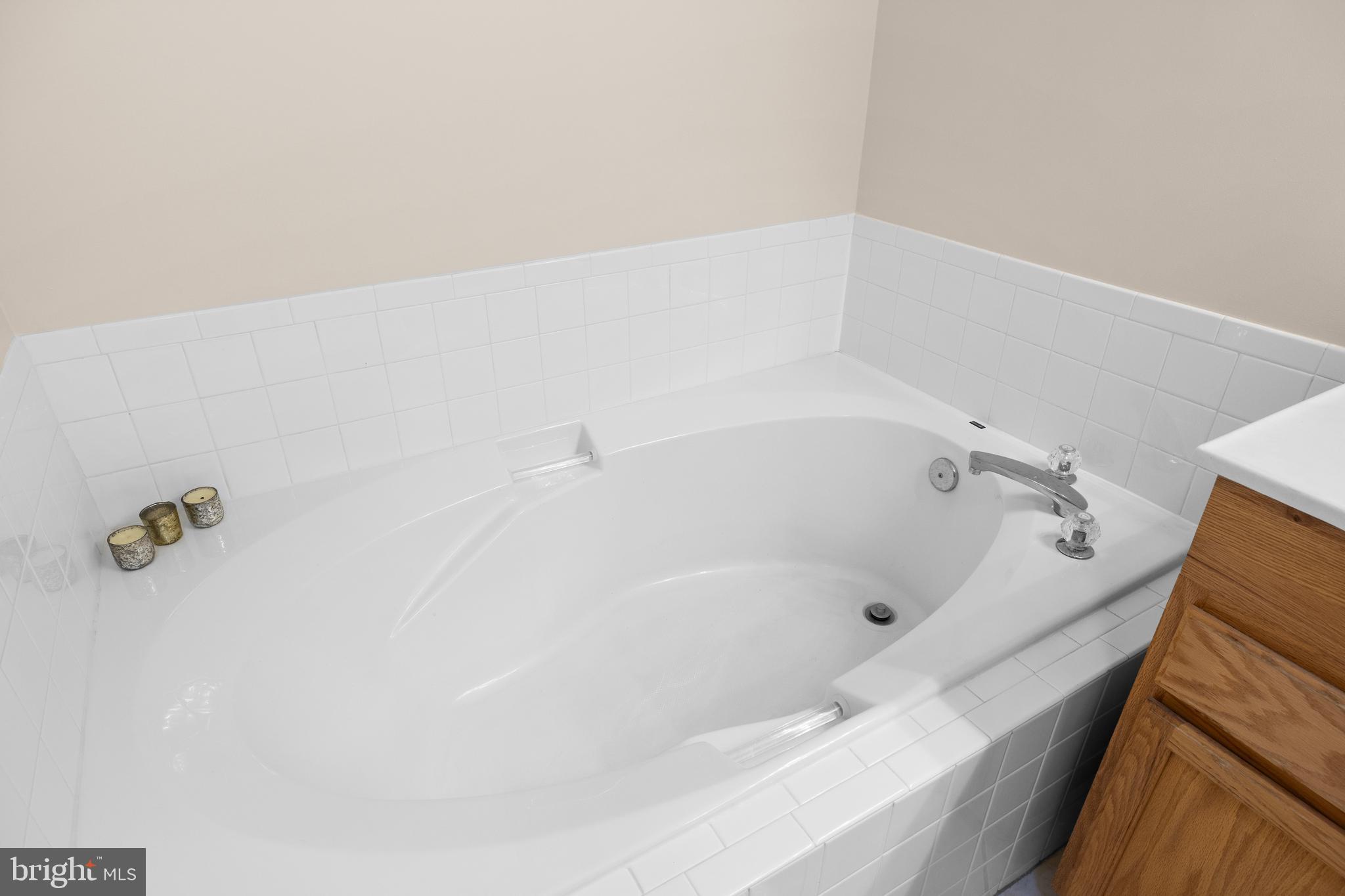 SALEM FIELDS - Residential