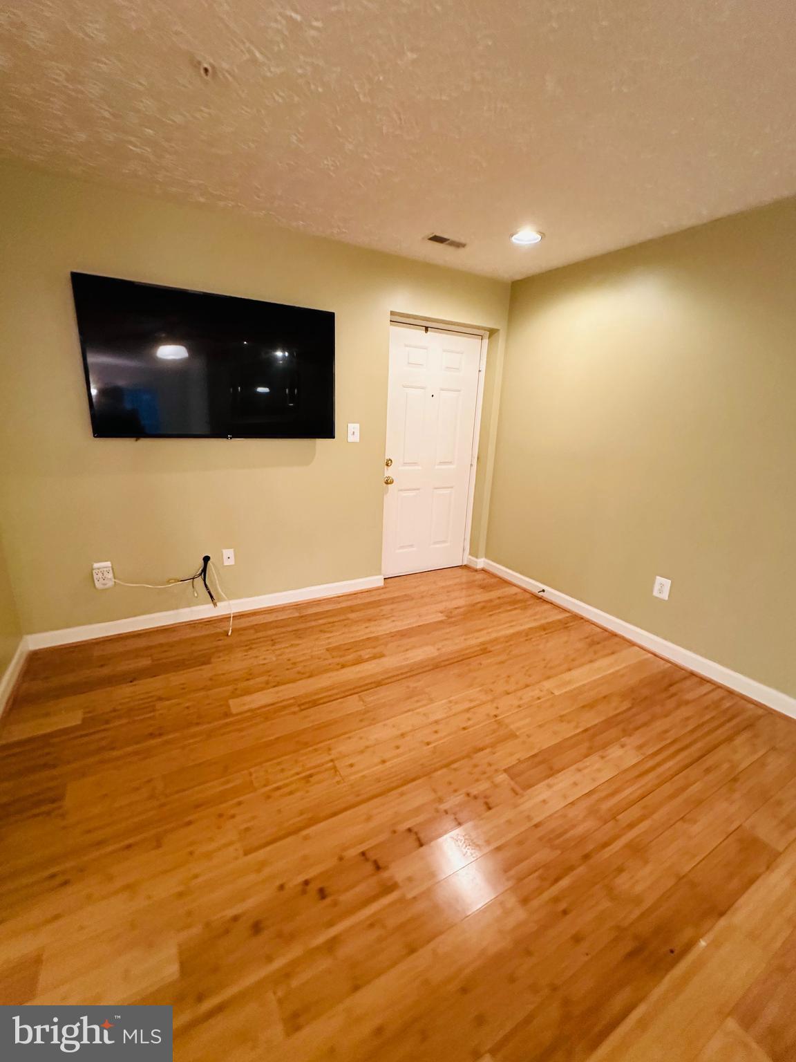 SPRING RIDGE - Residential Lease