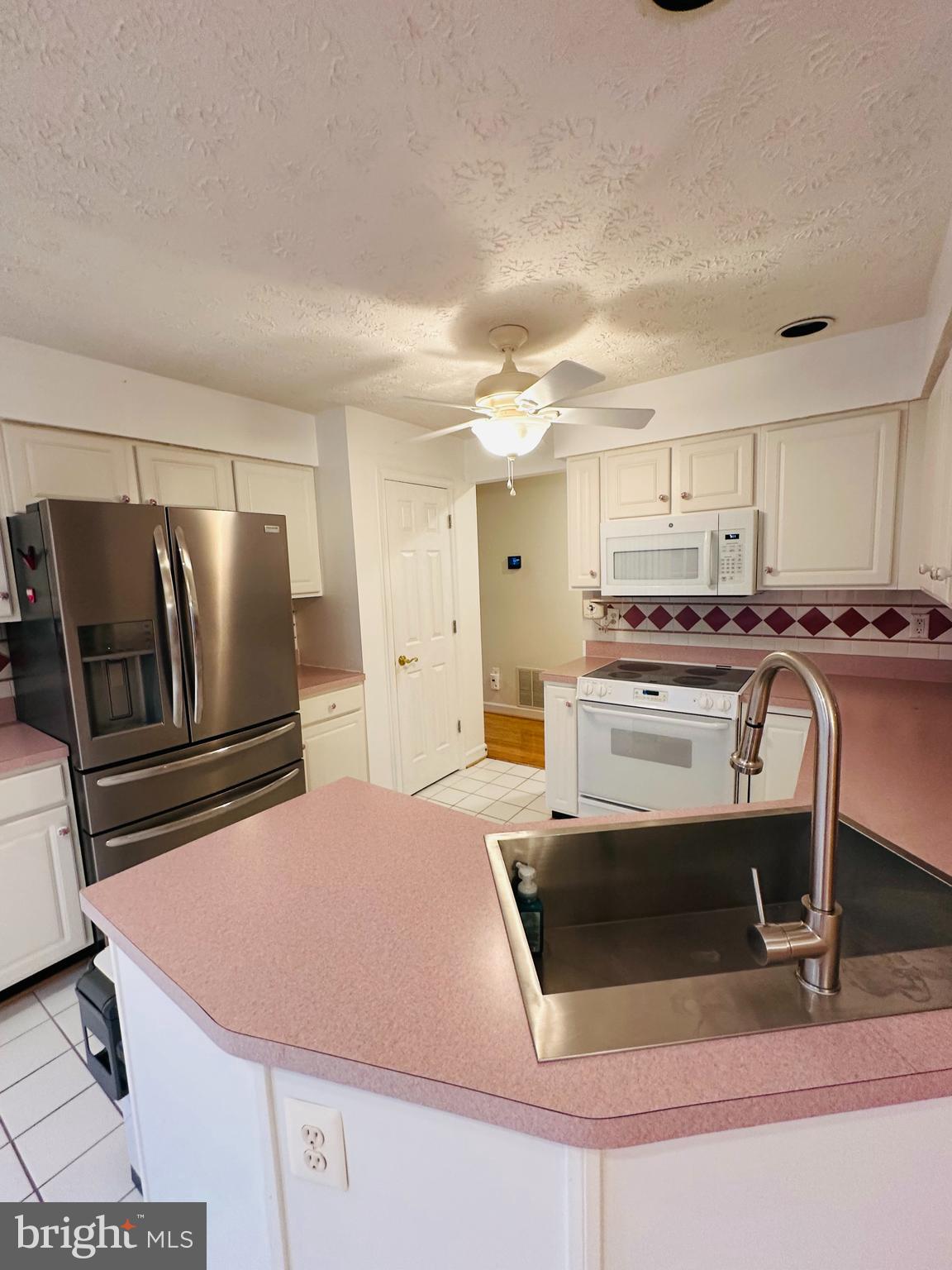 SPRING RIDGE - Residential Lease