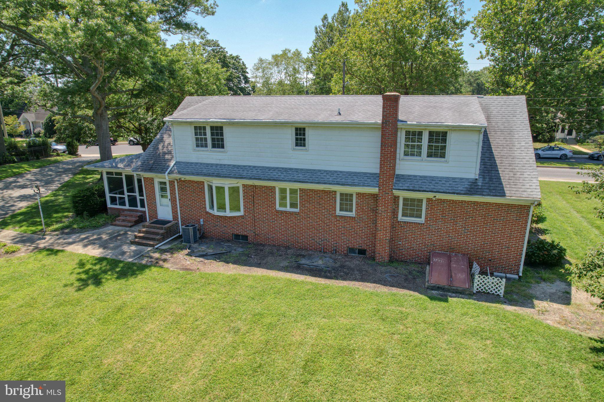 43 DEVRIES CIRCLE