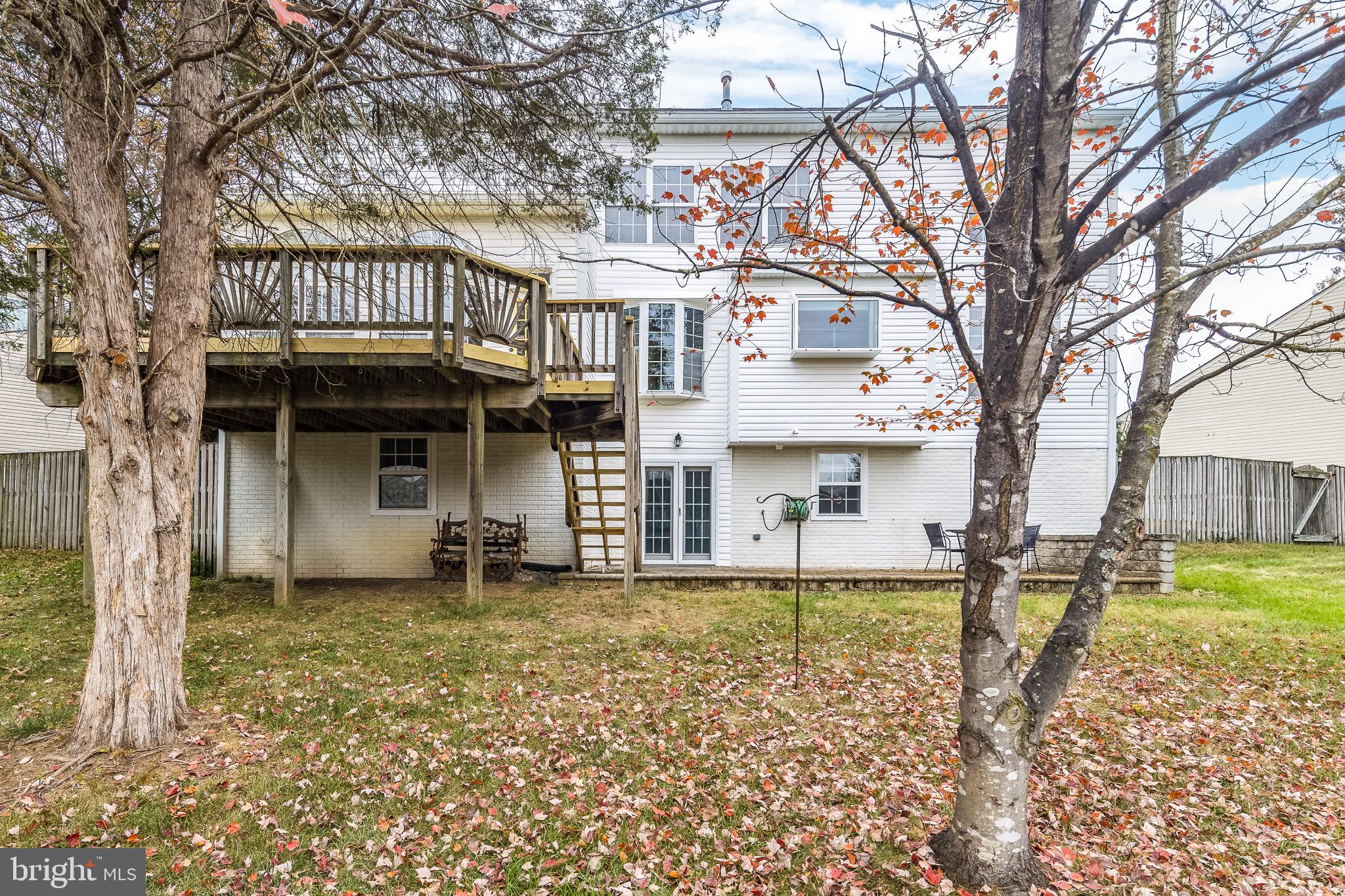 LAURIANNE WOODS - Residential