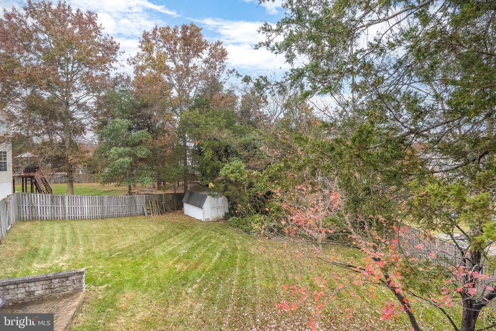 LAURIANNE WOODS - Residential