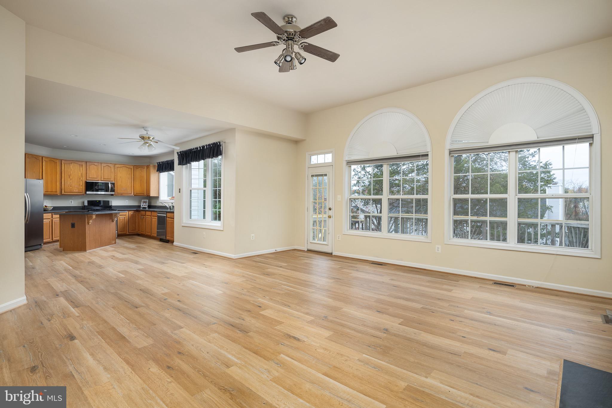 LAURIANNE WOODS - Residential