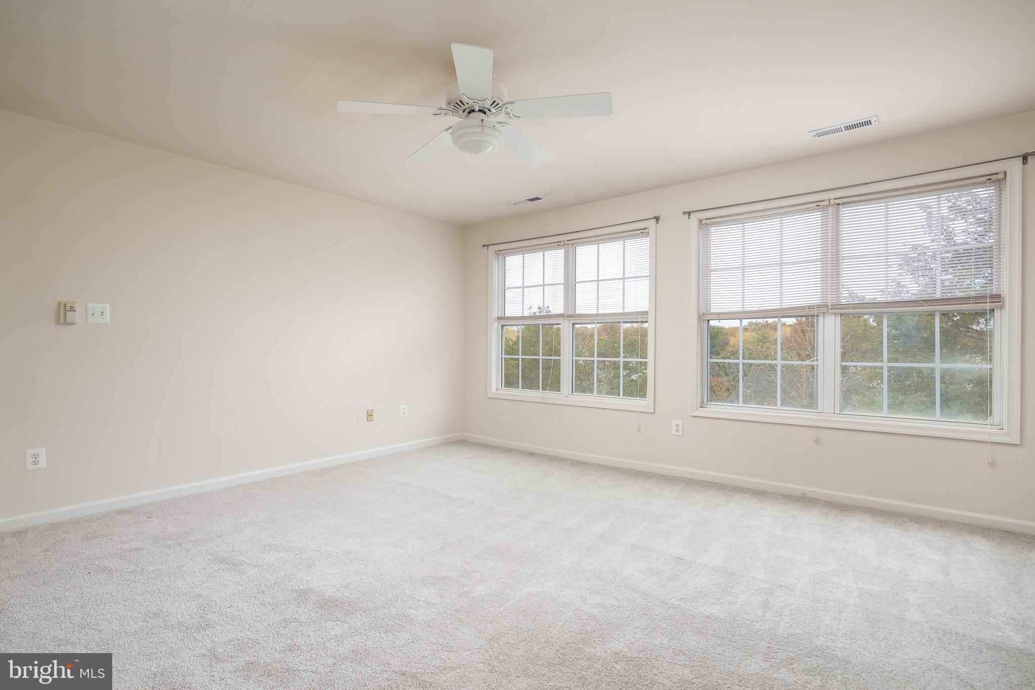 LAURIANNE WOODS - Residential