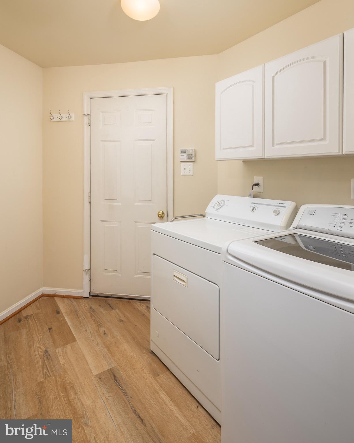 LAURIANNE WOODS - Residential