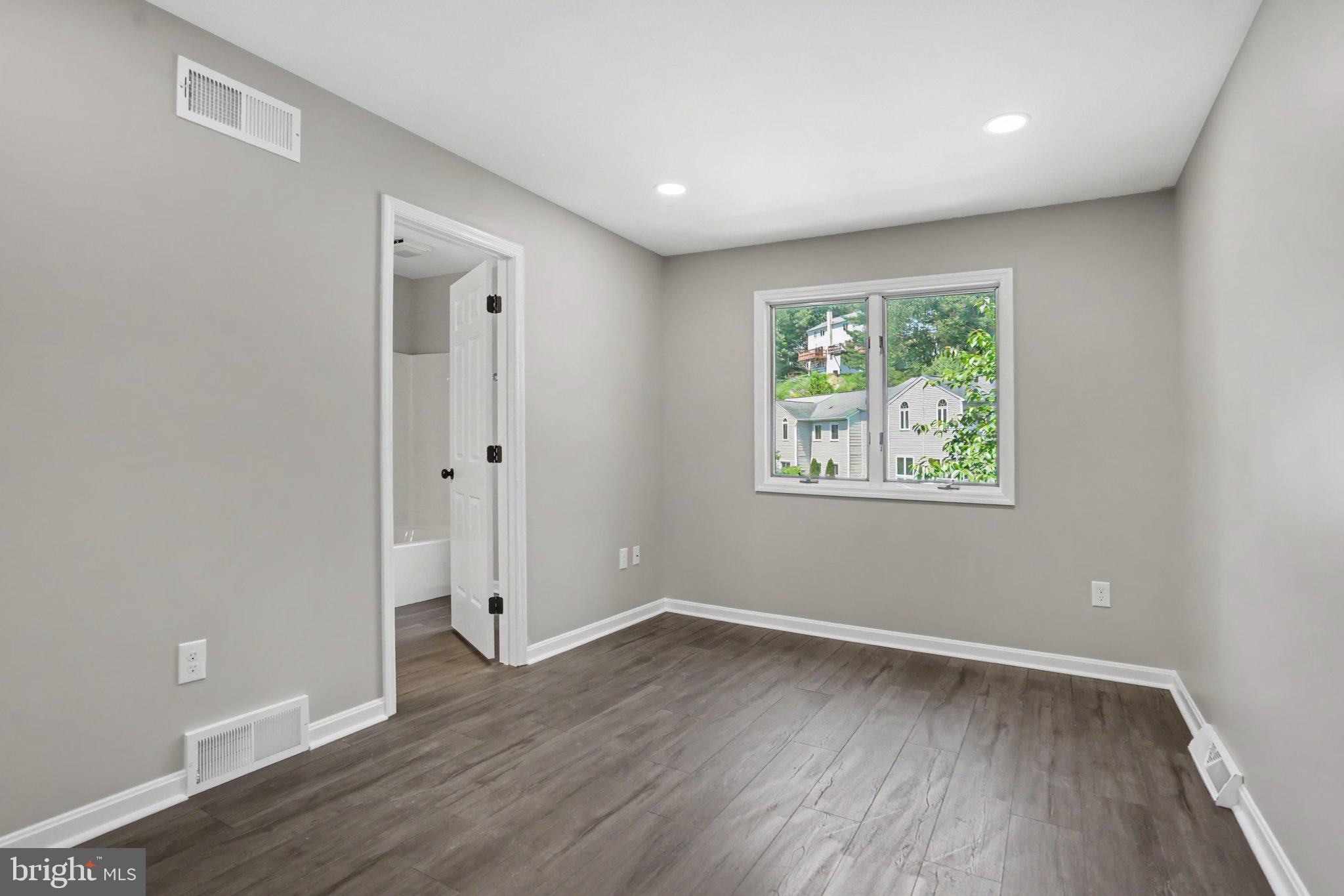 BEACON HILL - Residential