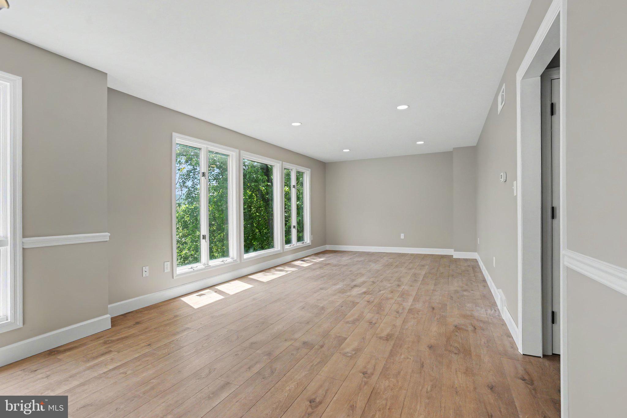 BEACON HILL - Residential