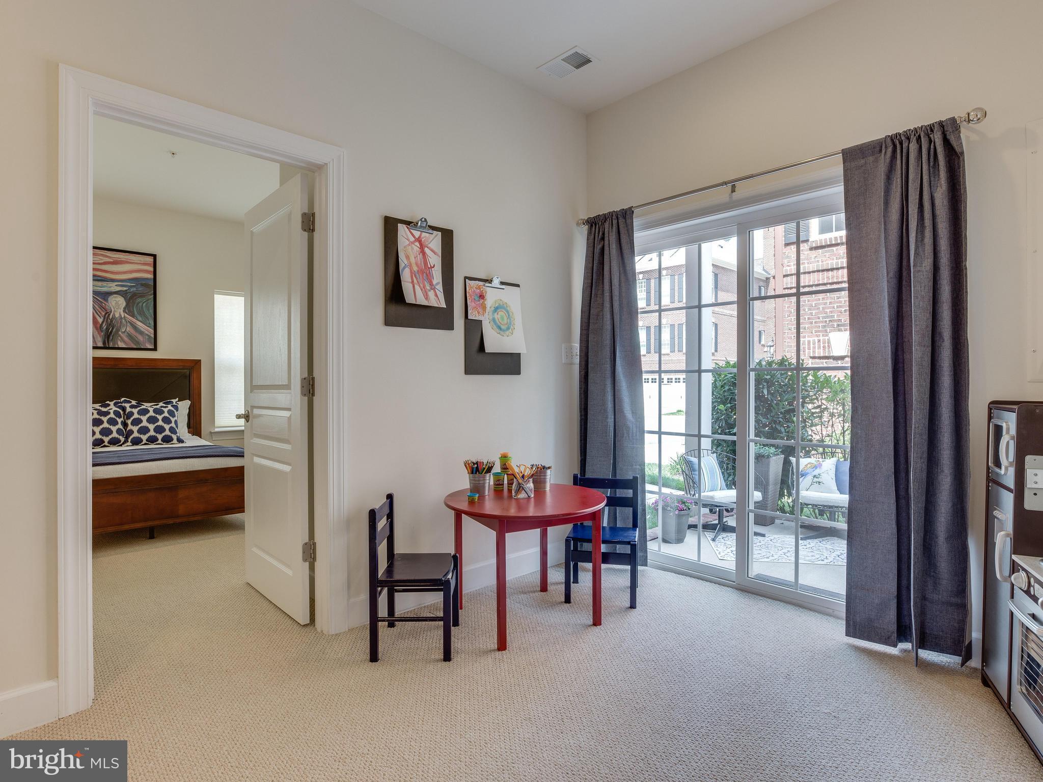 JAGUAR/YORKTOWN - Residential