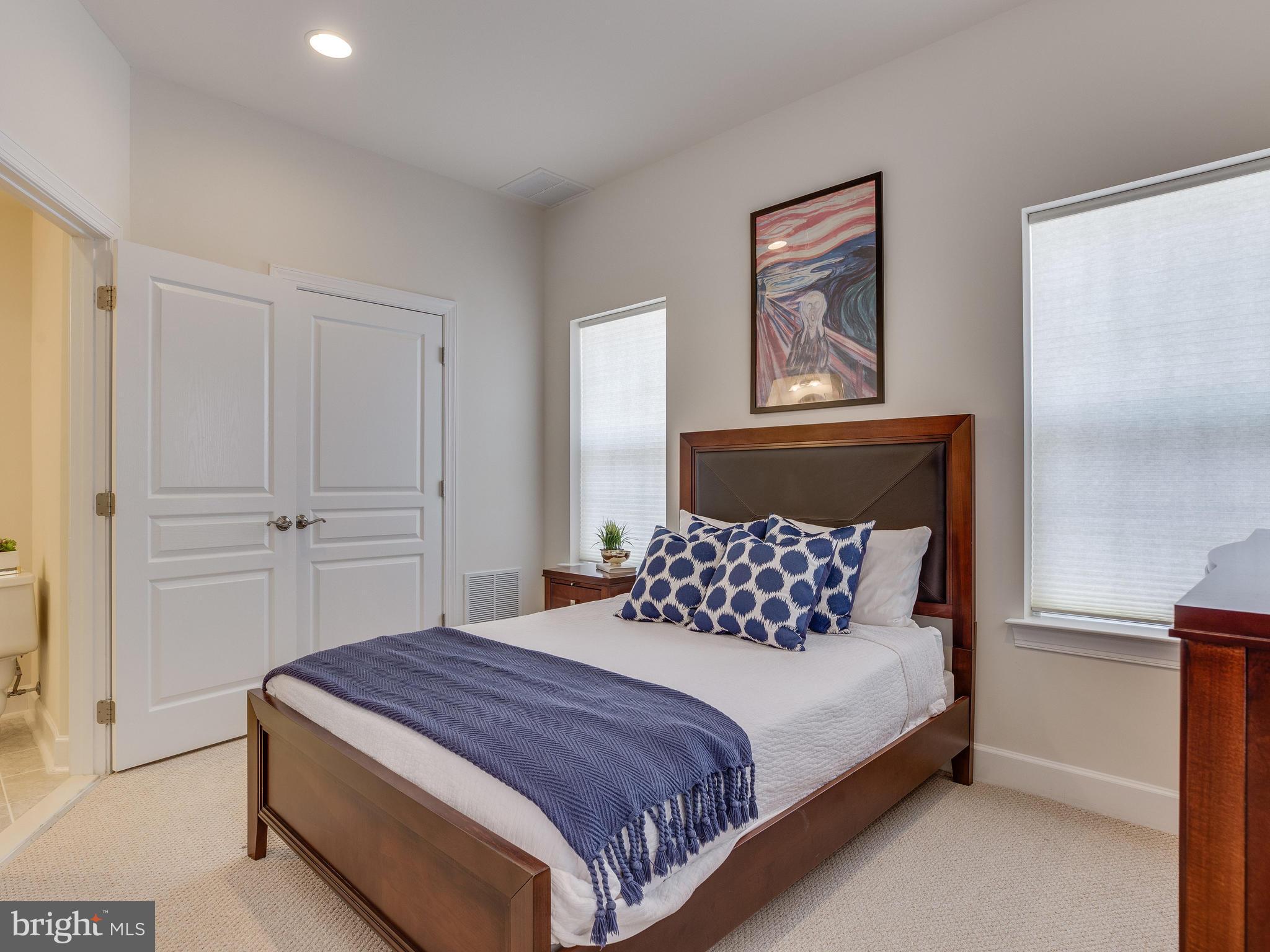 JAGUAR/YORKTOWN - Residential