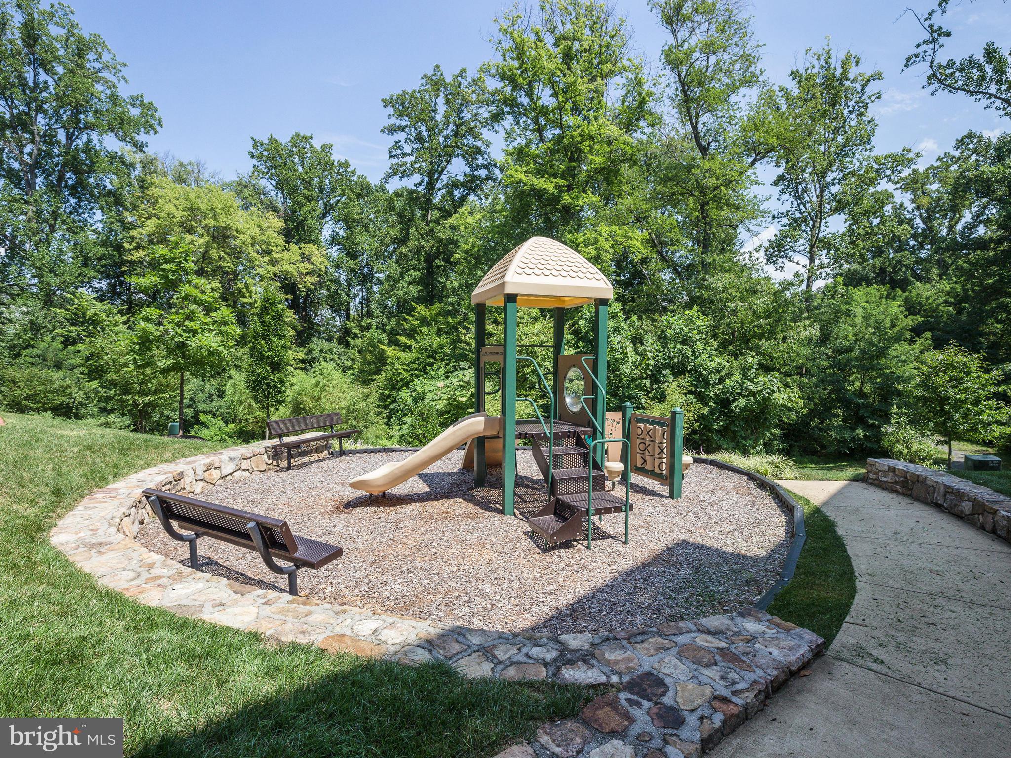 JAGUAR/YORKTOWN - Residential