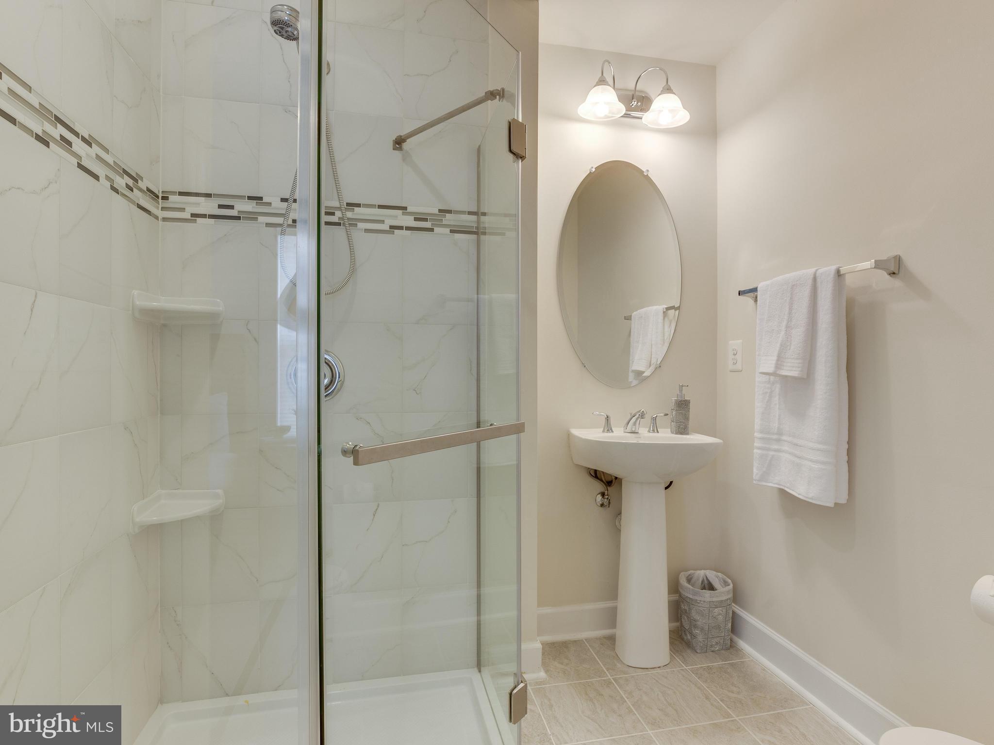 JAGUAR/YORKTOWN - Residential