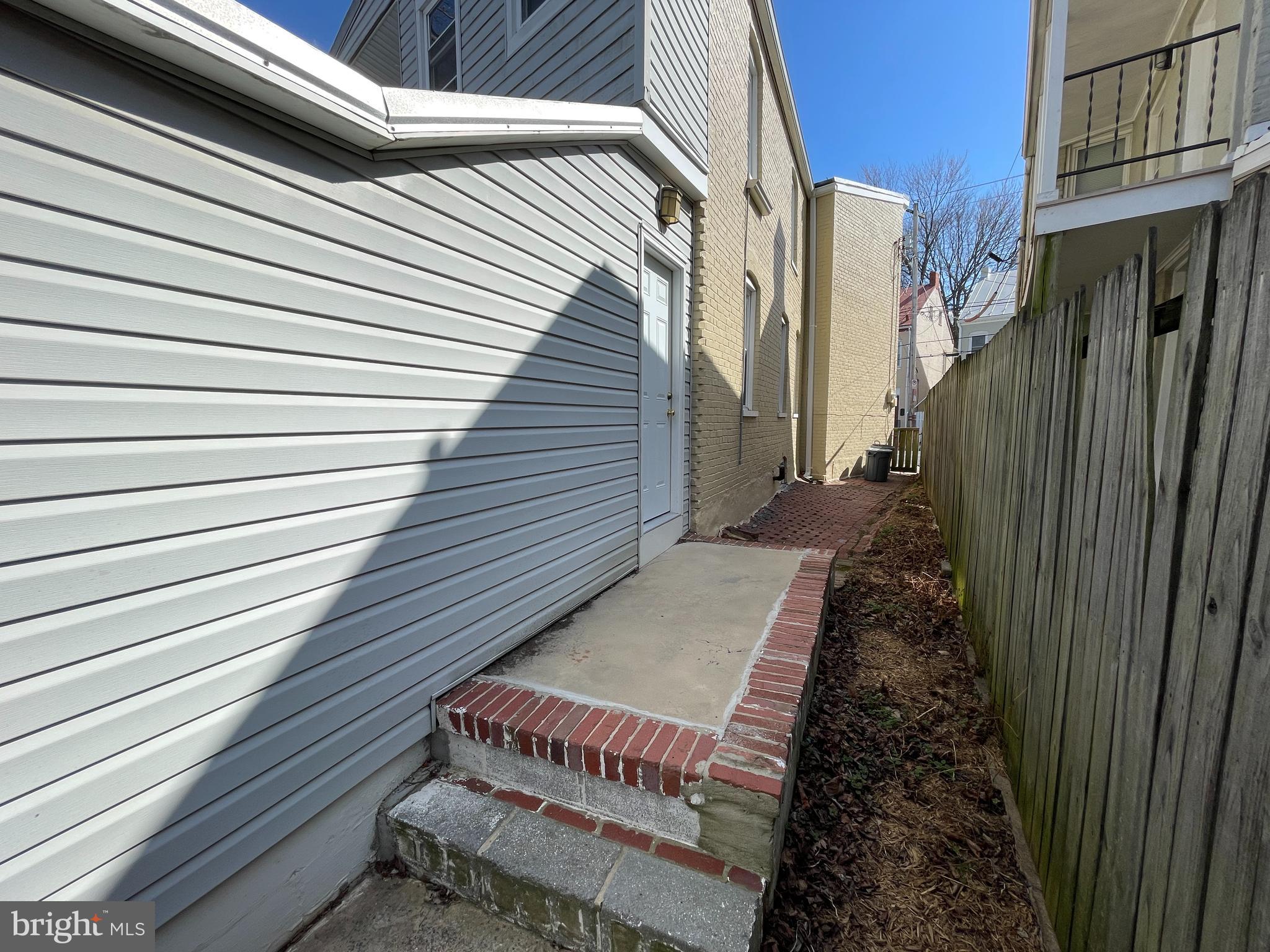 DOWNTOWN FREDERICK - Residential Lease