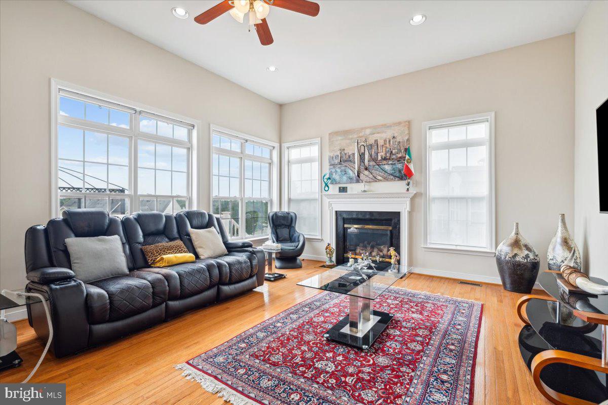 HAGERS CROSSING - Residential