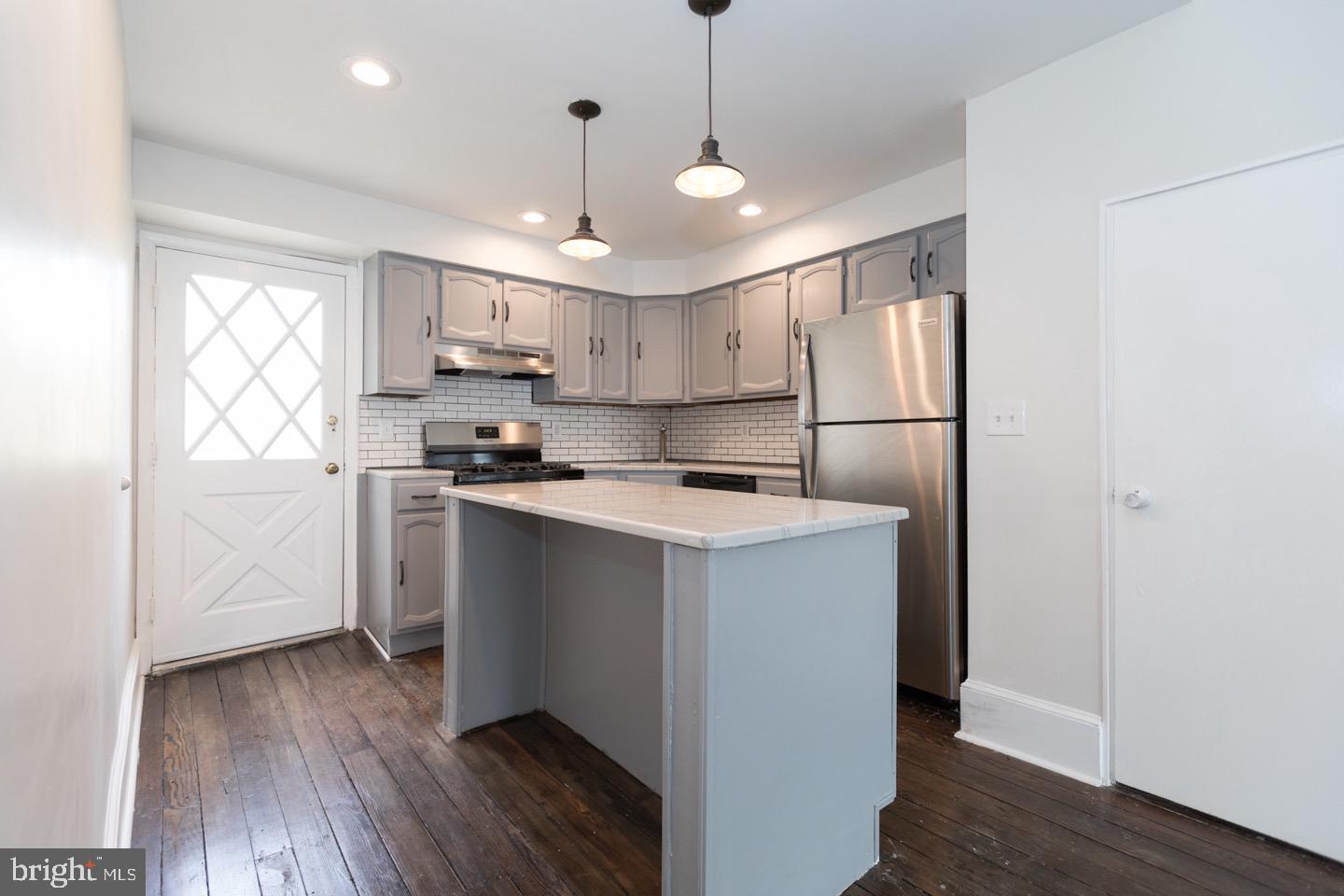 FISHTOWN - Residential Lease