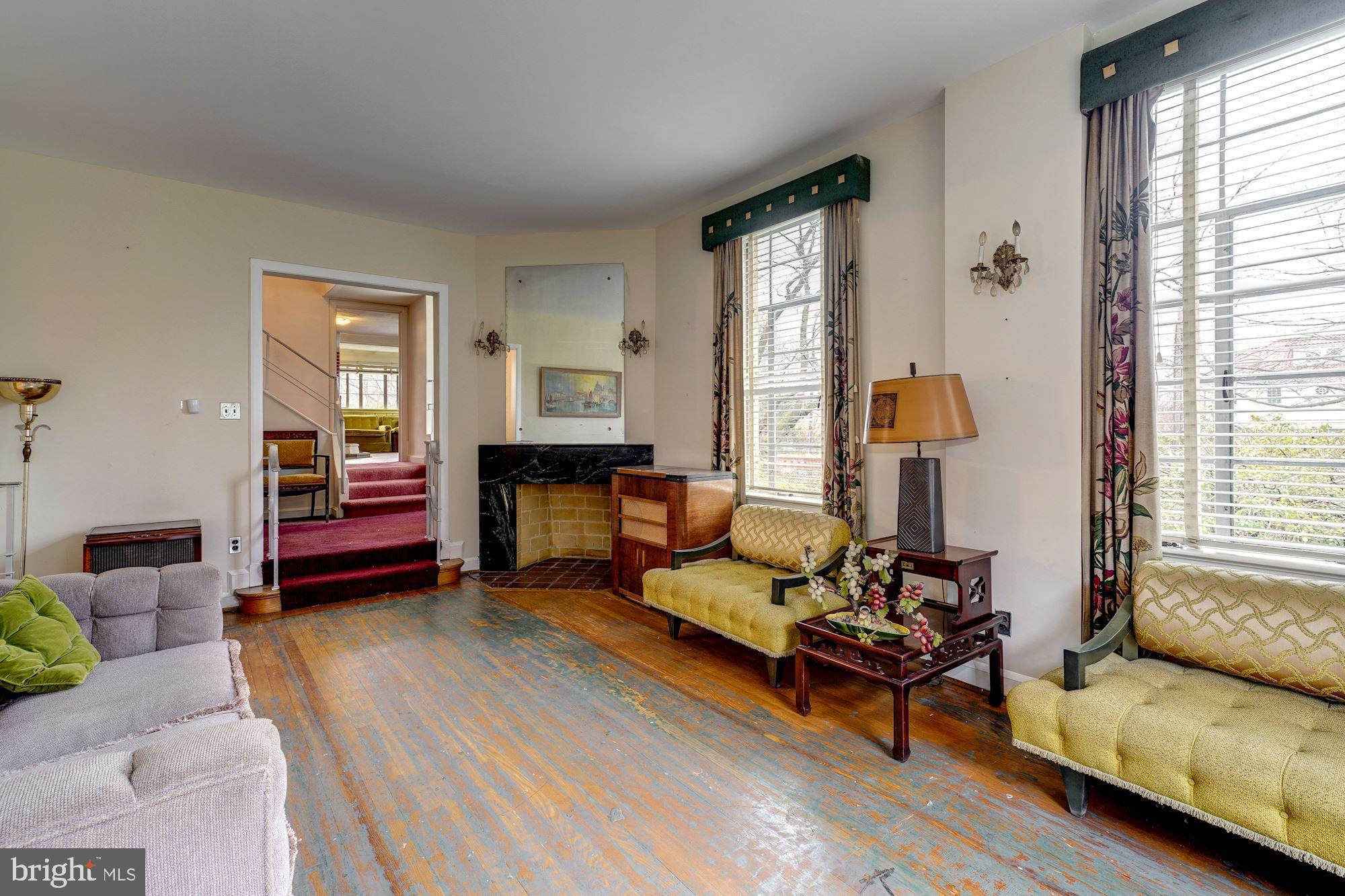 CHEVY CHASE - Residential