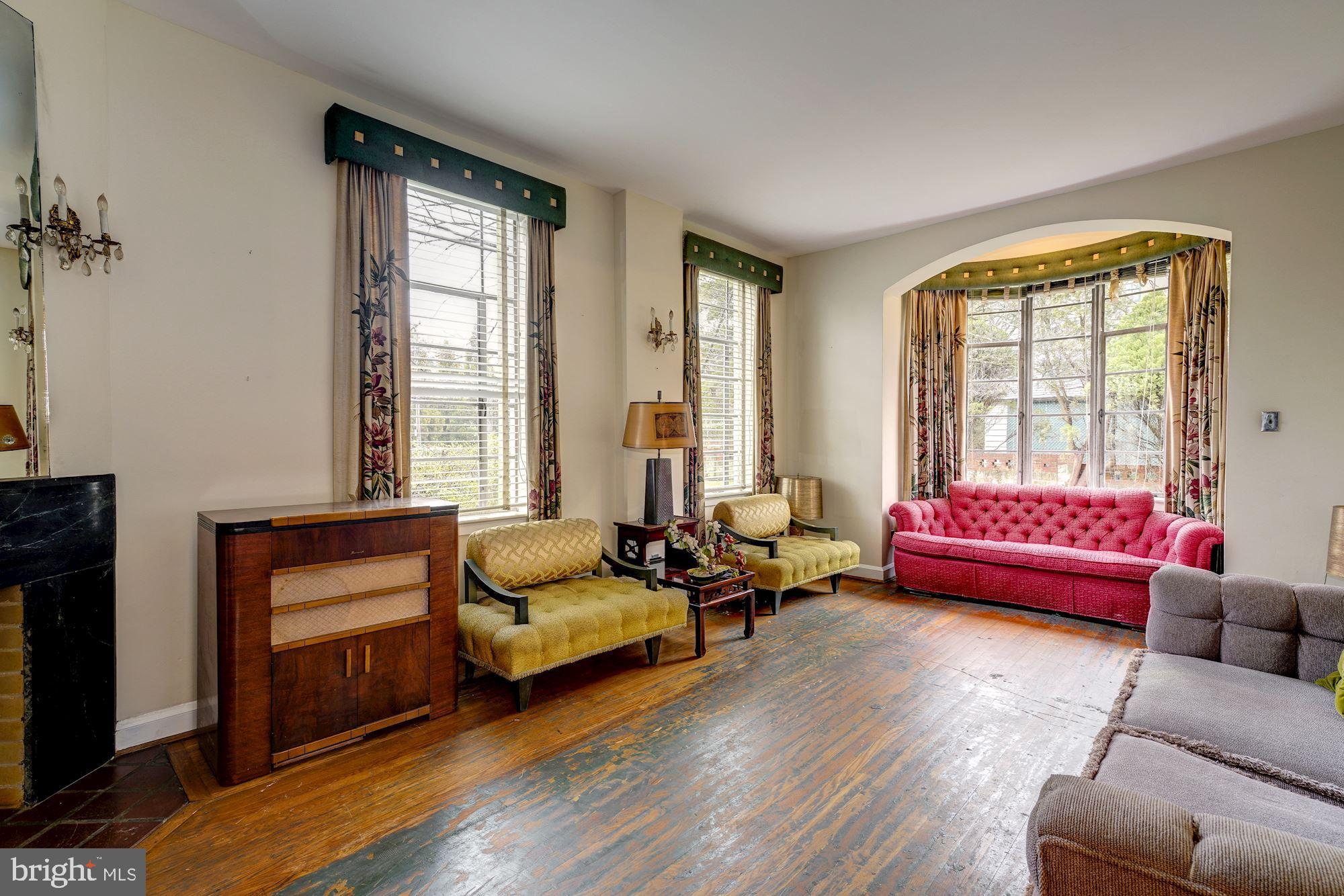 CHEVY CHASE - Residential