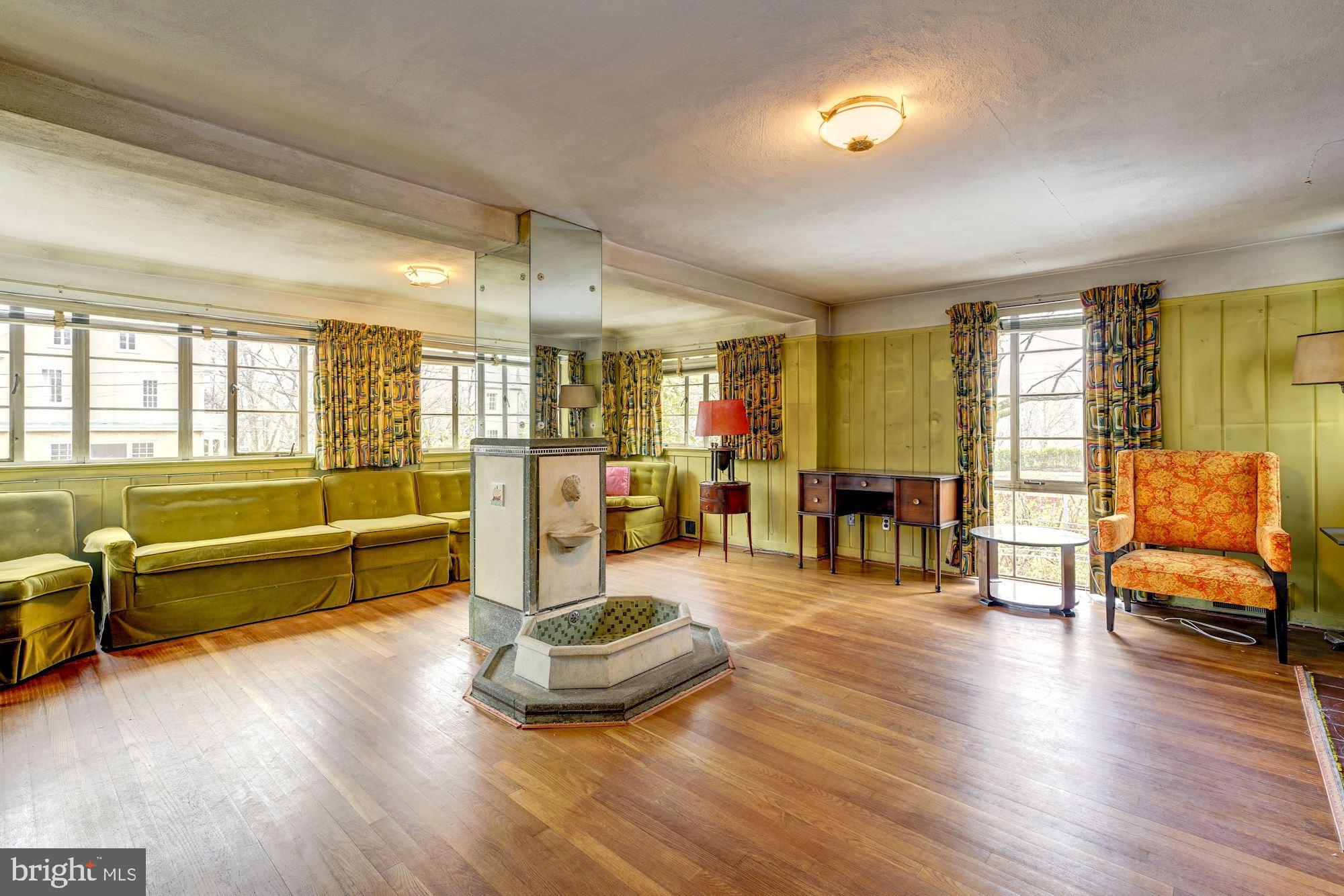 CHEVY CHASE - Residential