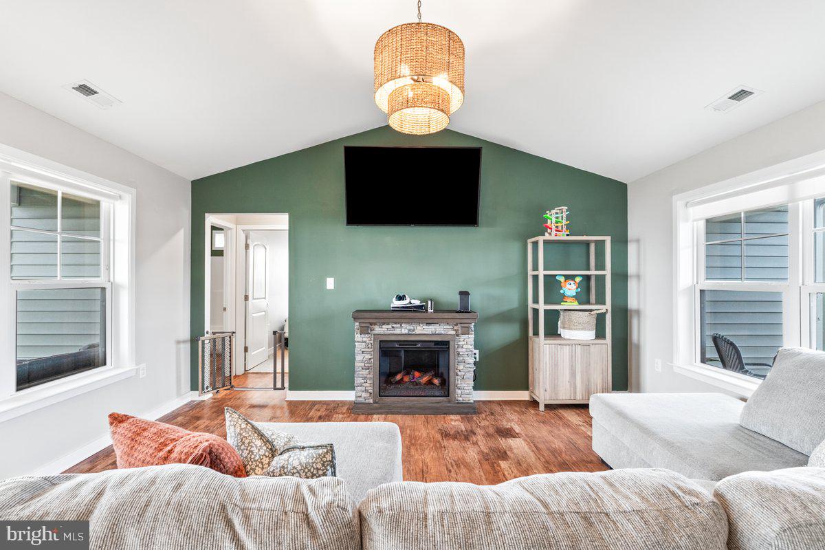 HARVEST GLEN - Residential