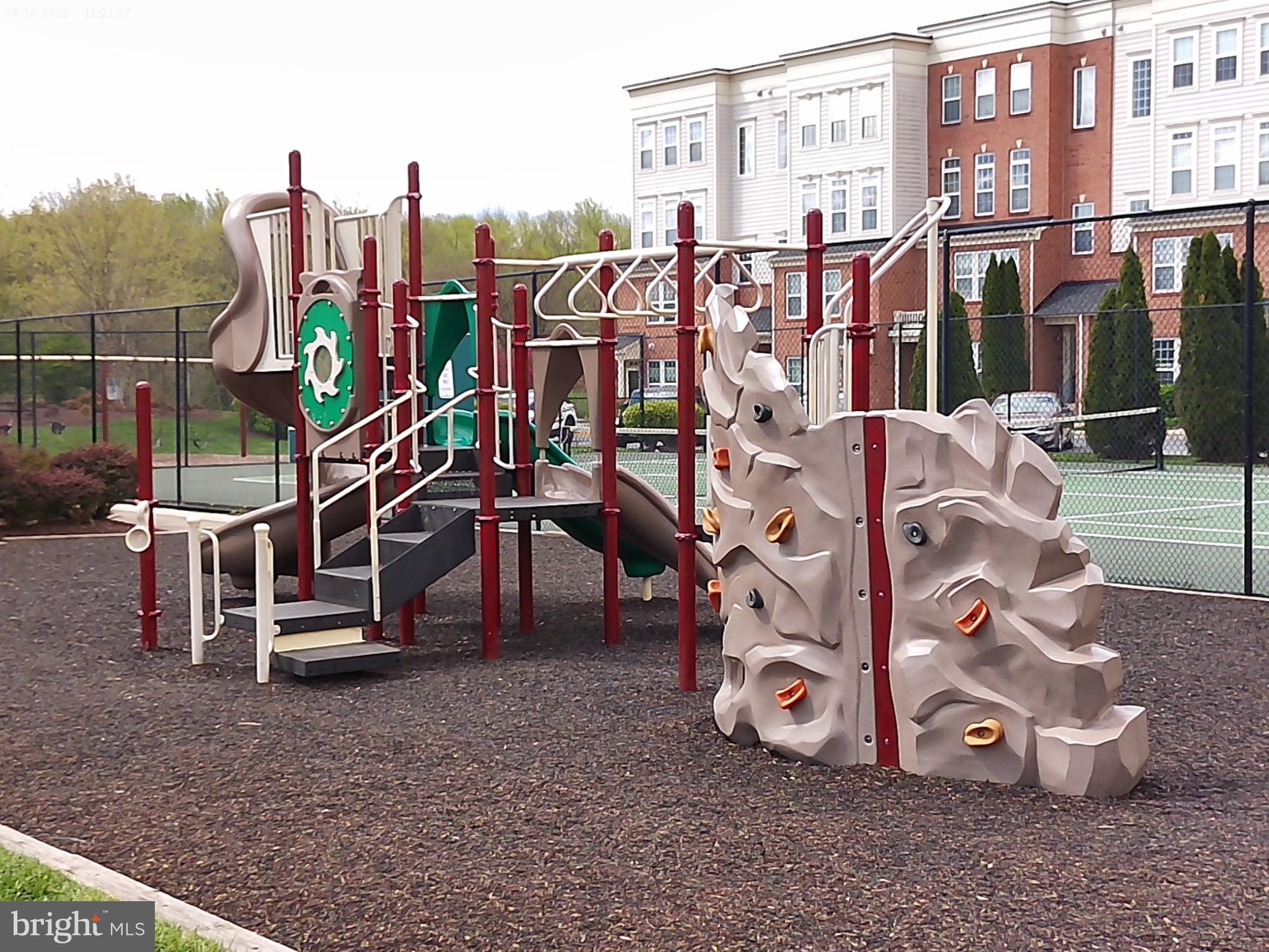 DEARBOUGHT - Residential