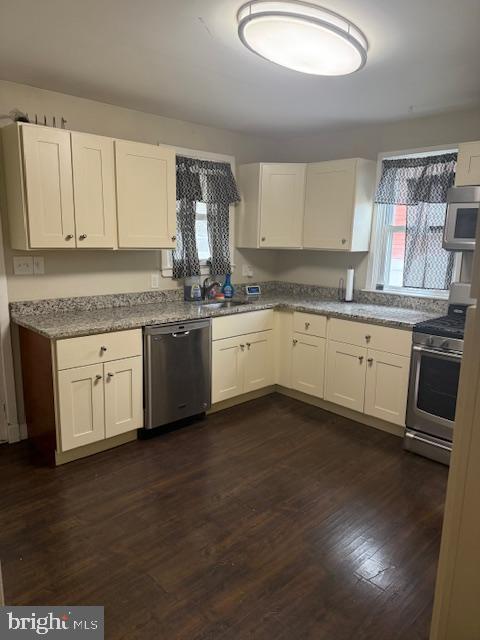 HILLCREST - Residential