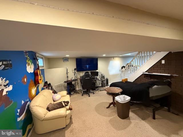 HILLCREST - Residential