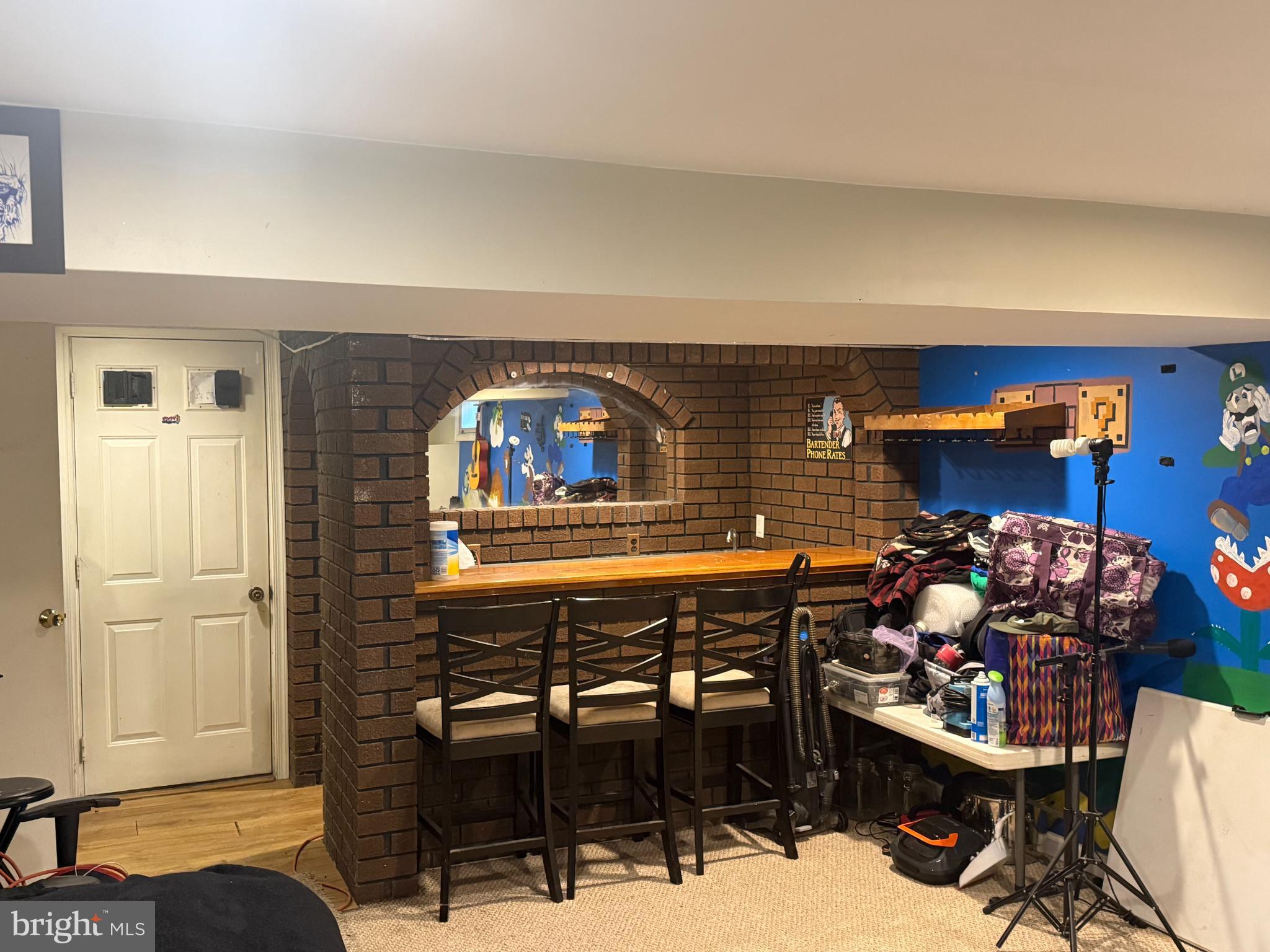 HILLCREST - Residential