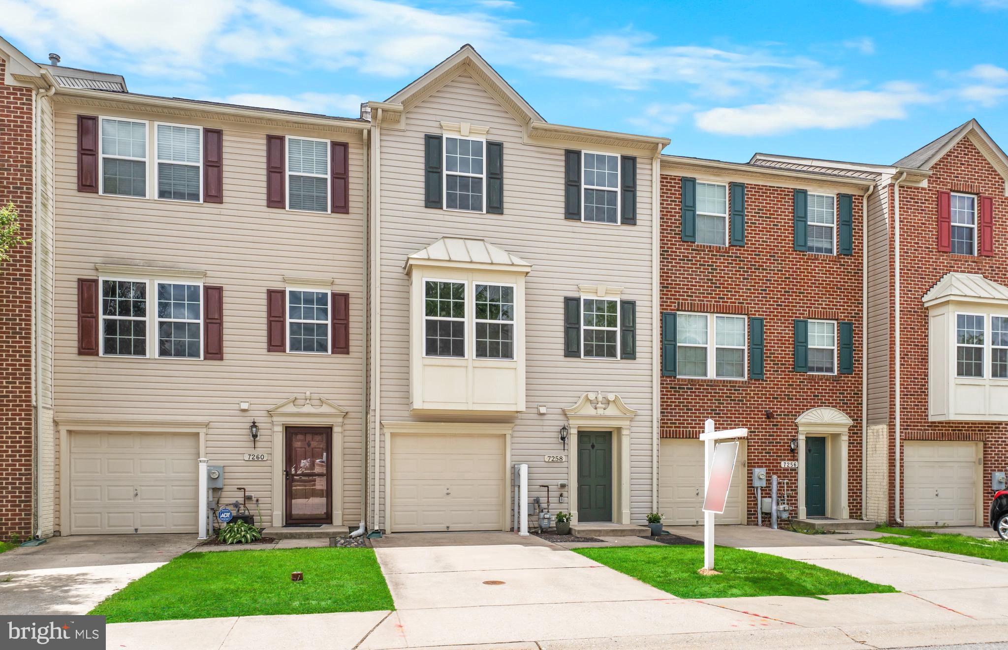 7258 MOCKINGBIRD CIRCLE