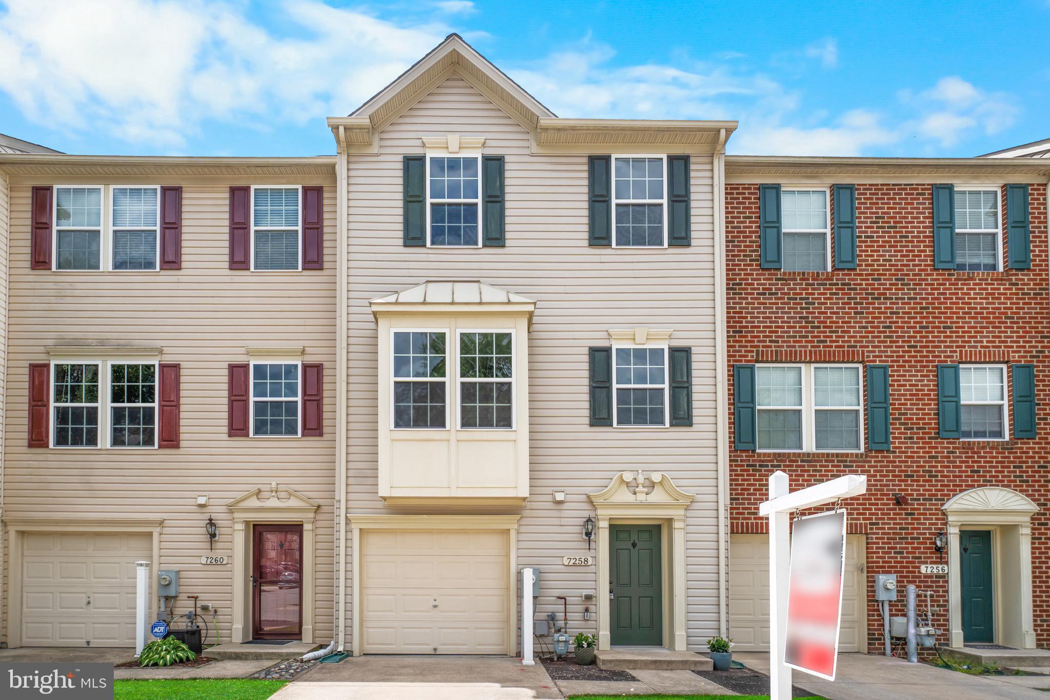 7258 MOCKINGBIRD CIRCLE