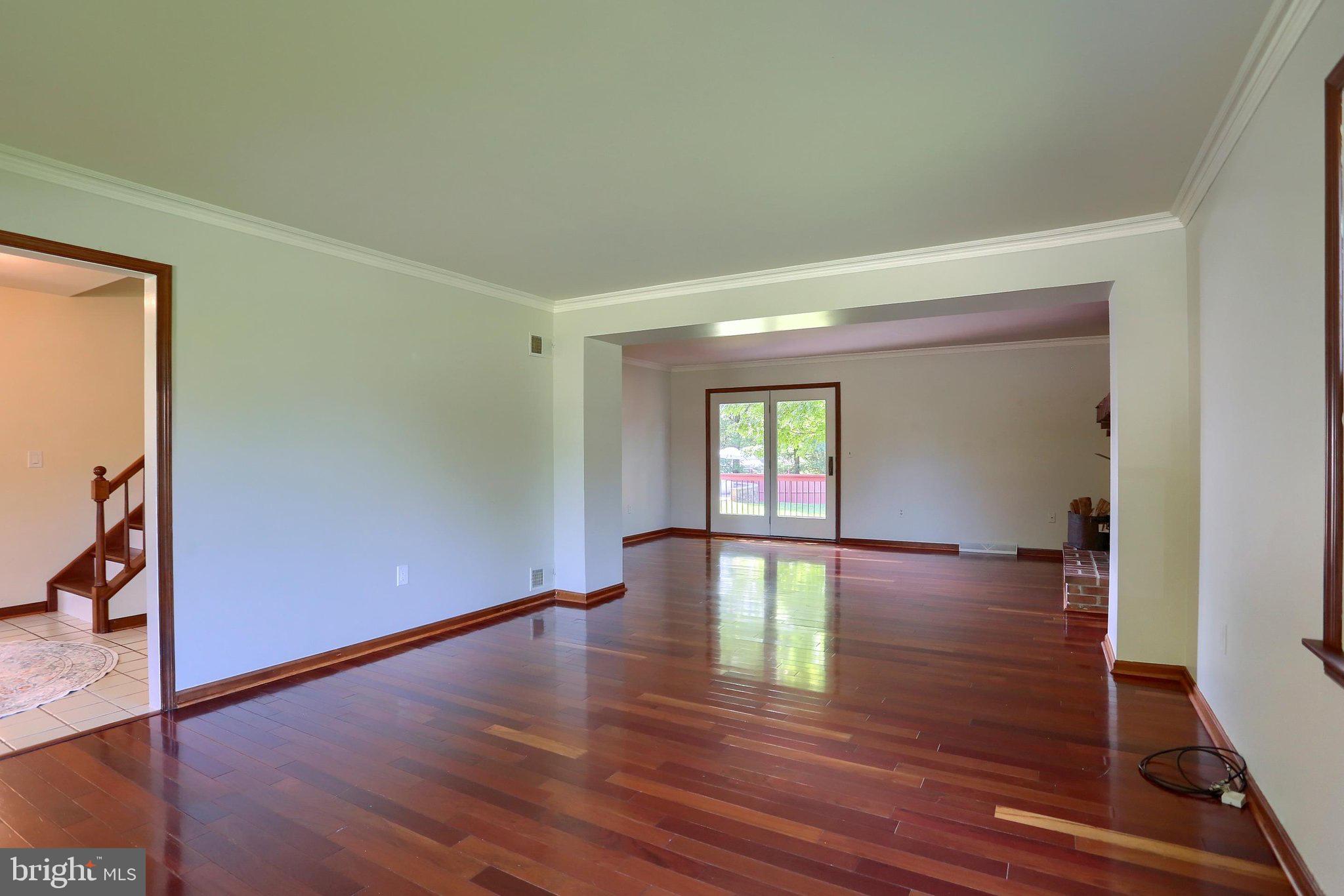 341 DOGWOOD DRIVE