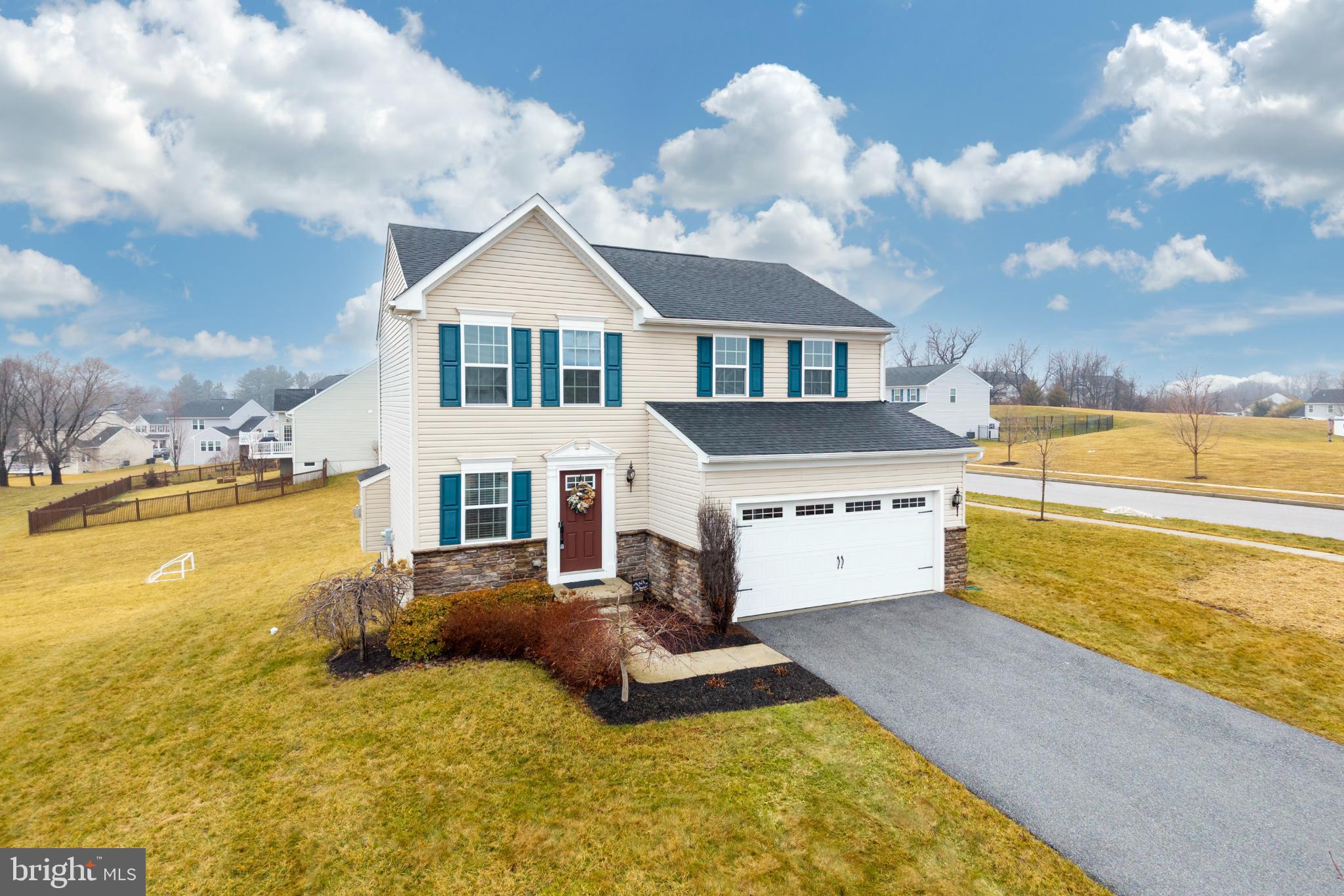 OAKCREST - Residential