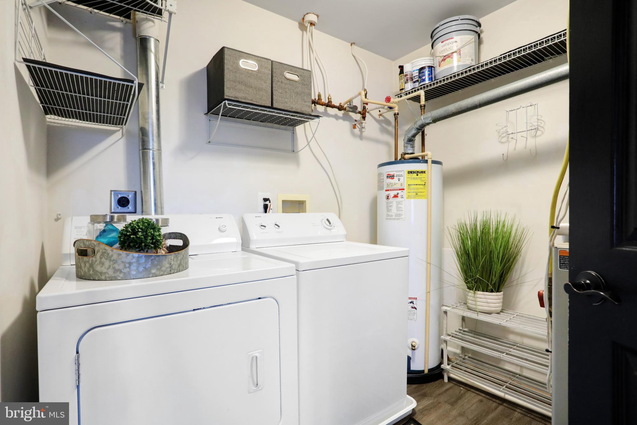 POTOMAC RIDGE - Residential Lease