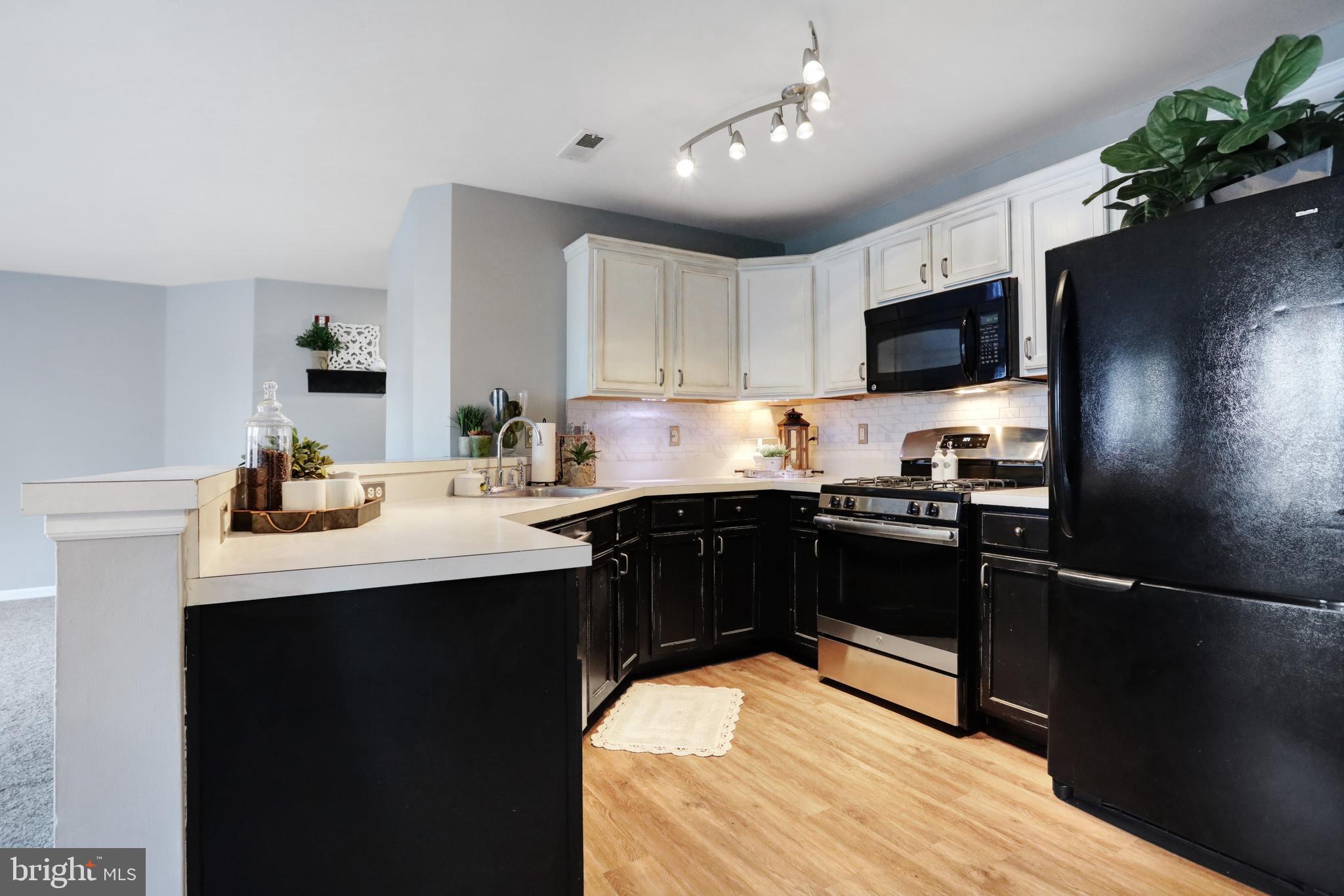 POTOMAC RIDGE - Residential Lease