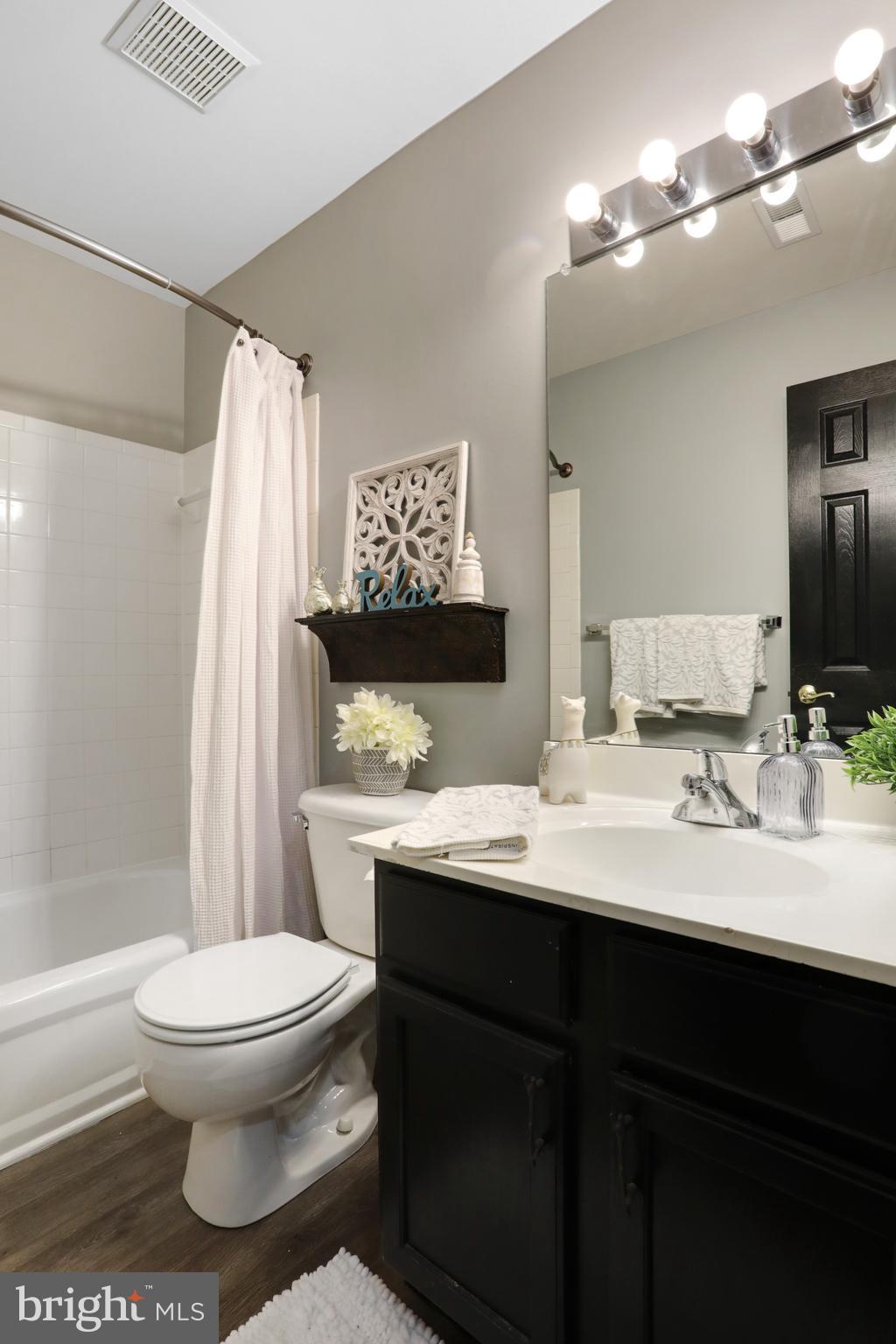 POTOMAC RIDGE - Residential Lease