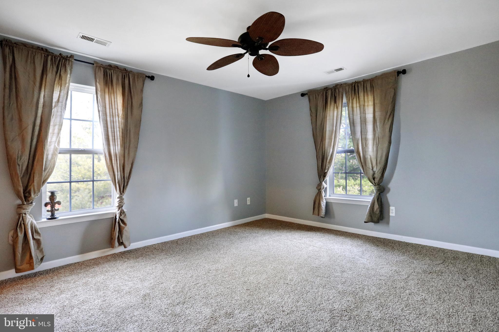 POTOMAC RIDGE - Residential Lease