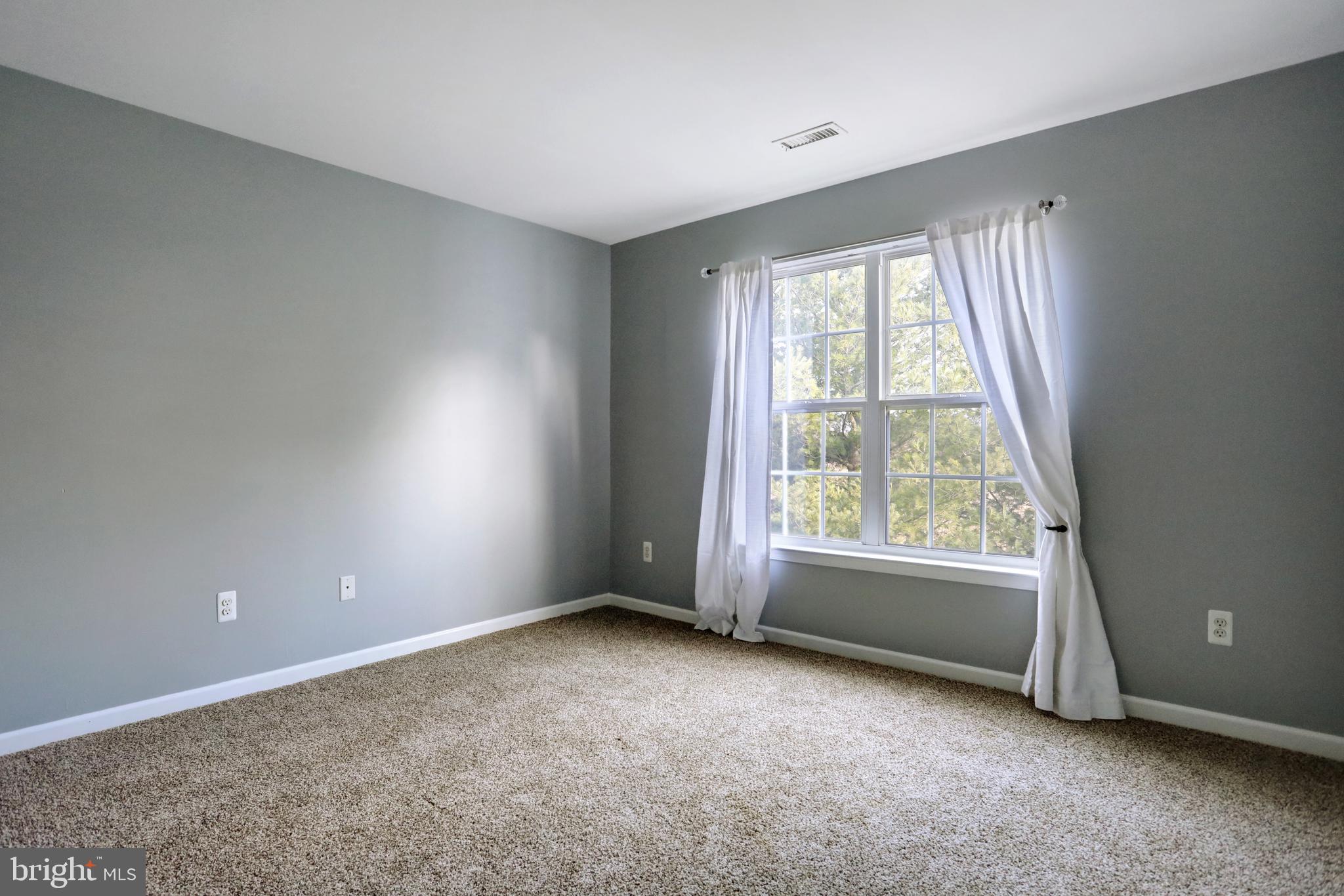 POTOMAC RIDGE - Residential Lease