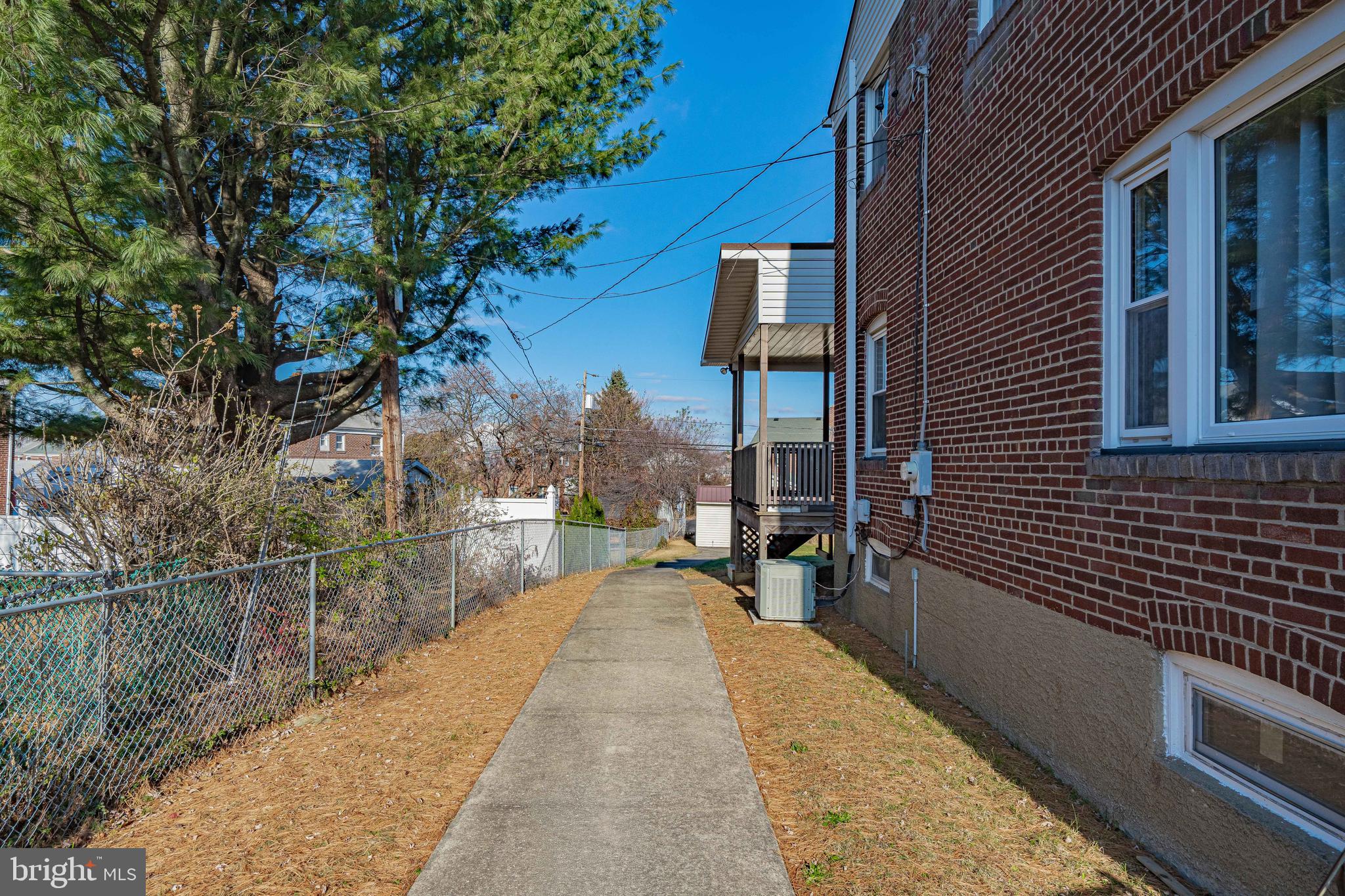 NEWBRIDGE PARK - Residential