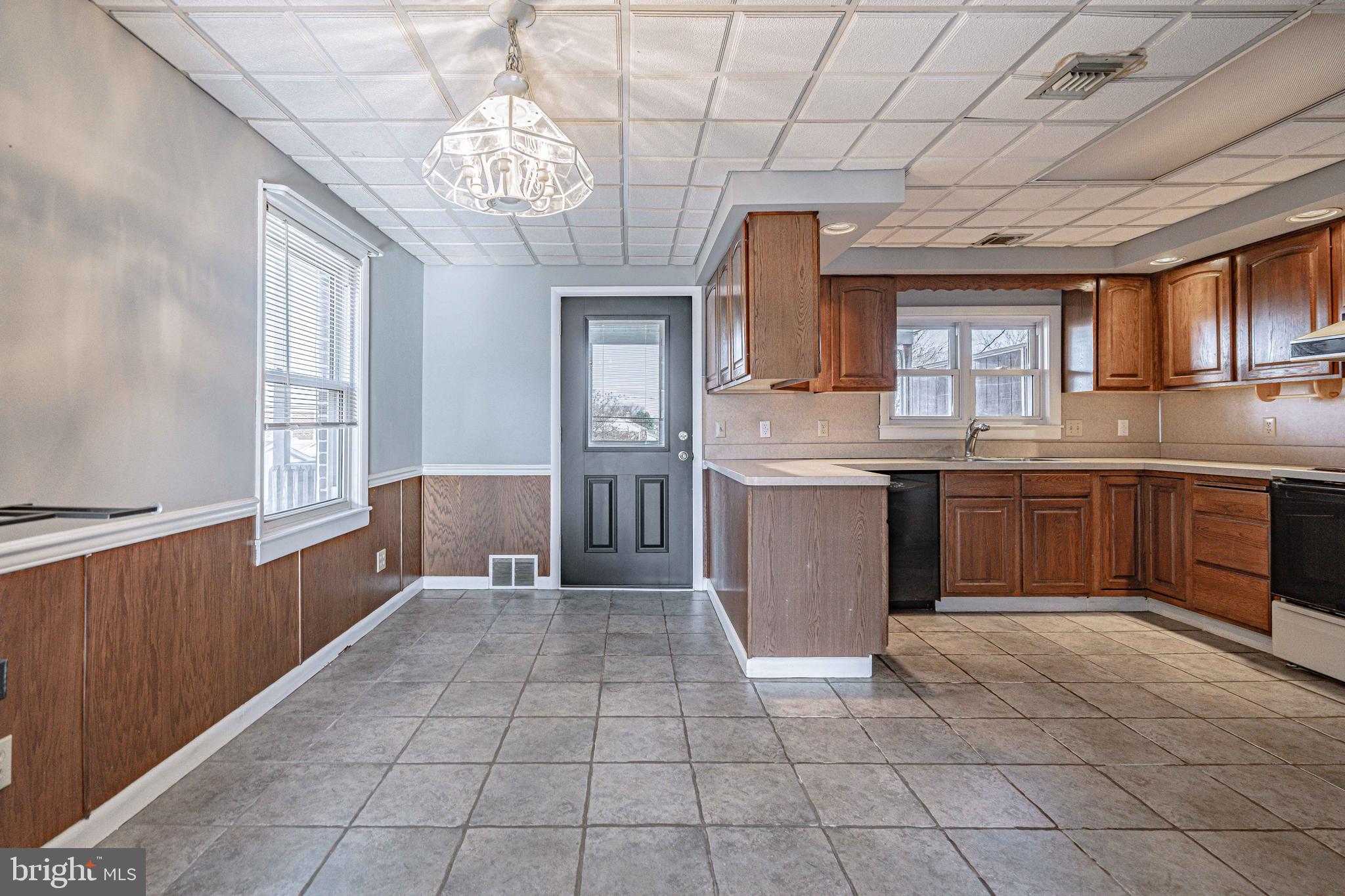 NEWBRIDGE PARK - Residential