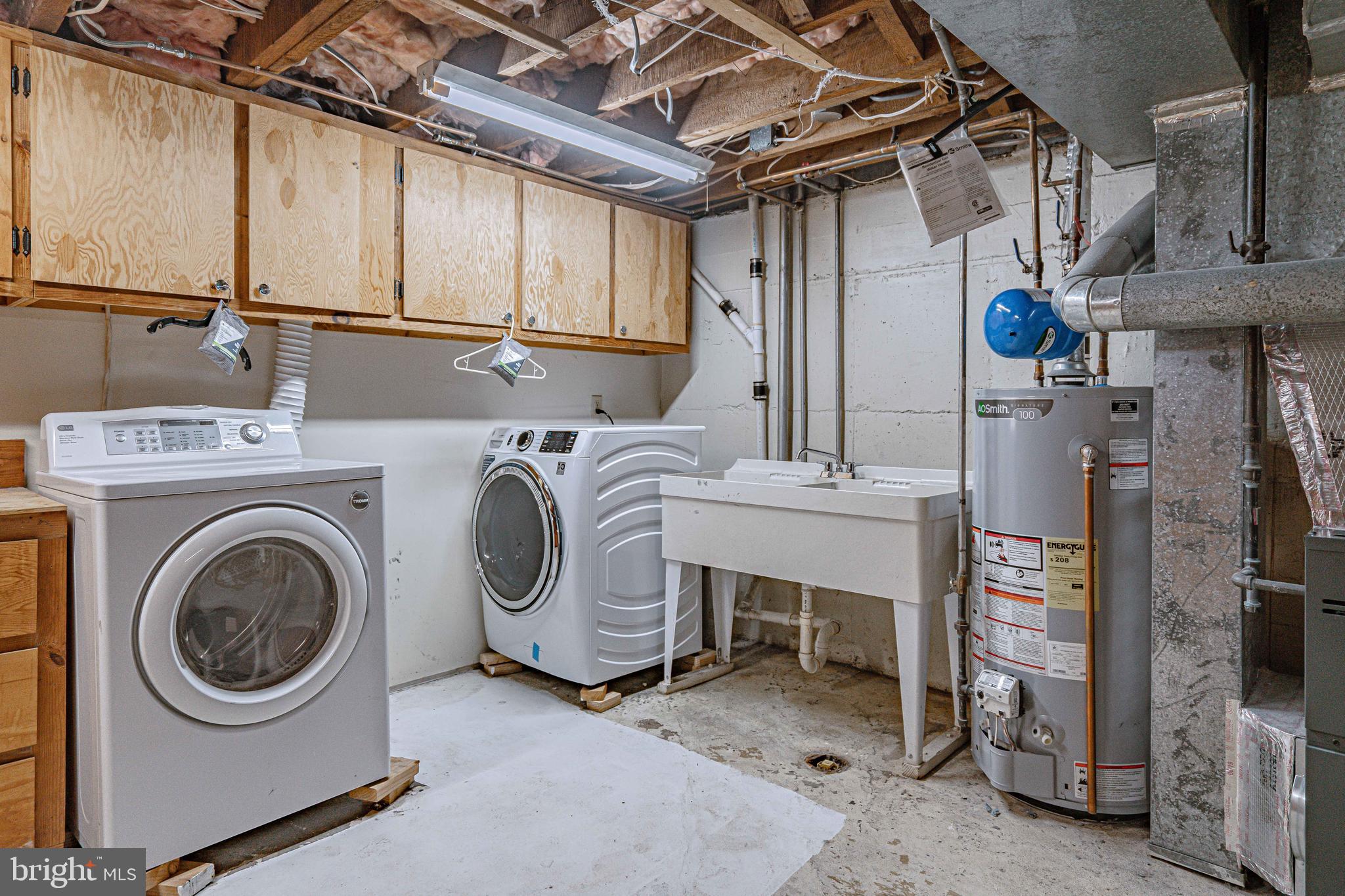 NEWBRIDGE PARK - Residential