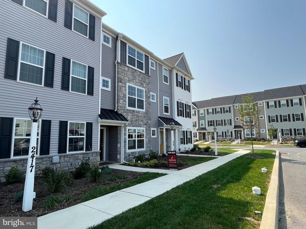 Photo of 2465 Spring Water Circle, LANCASTER, PA 17601 (MLS # PALA2074886)