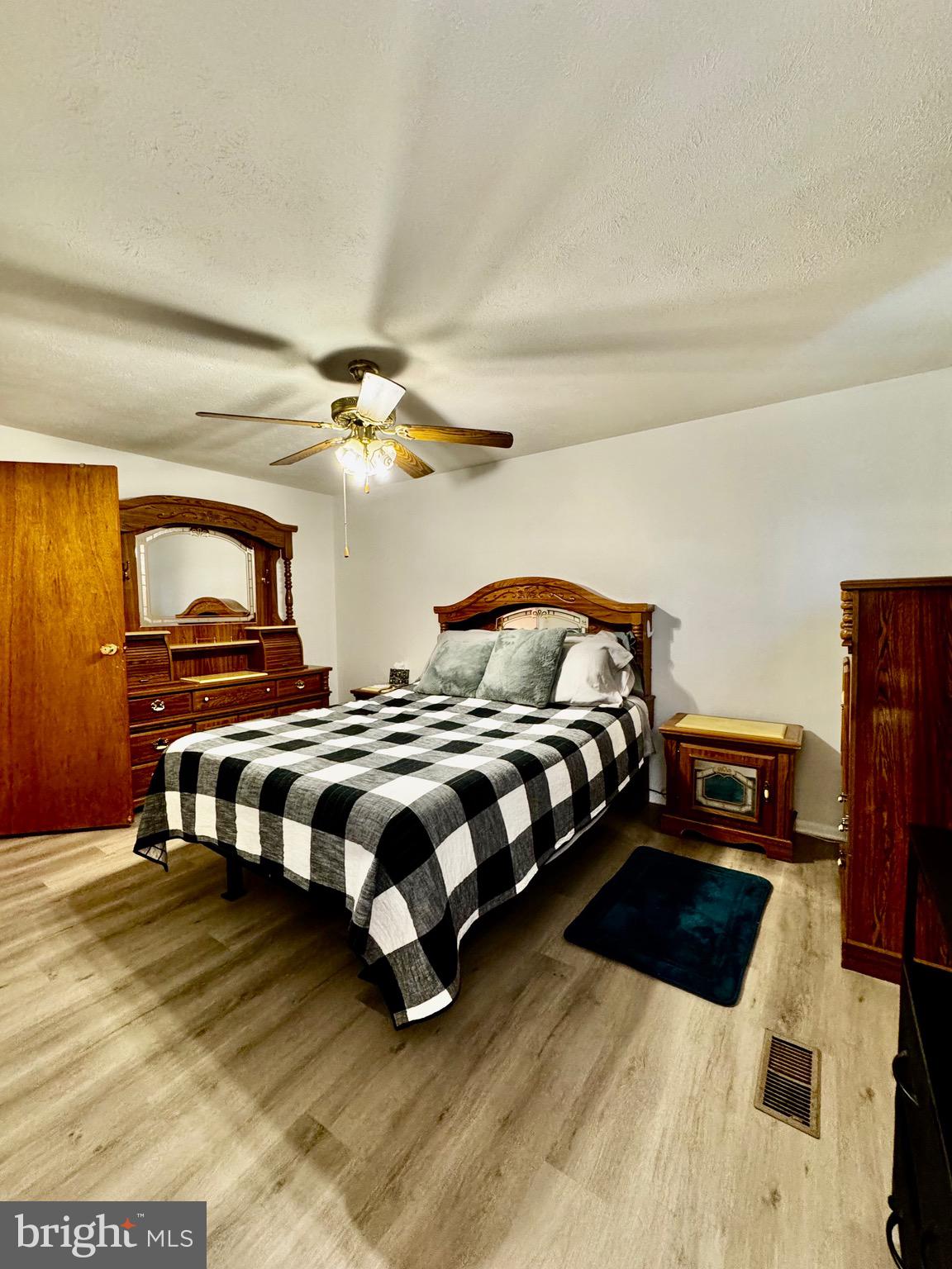 CHESTERFIELD - Residential