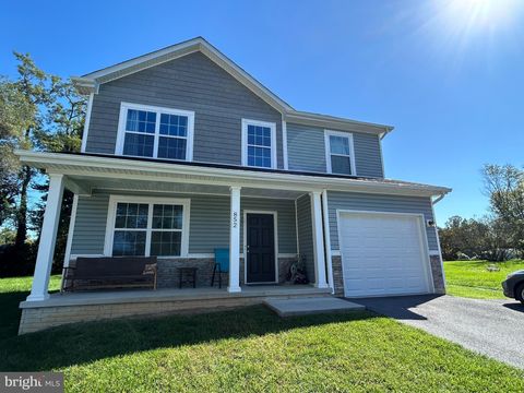852 JEFFERSON AVENUE CHARLES TOWN WV 25414