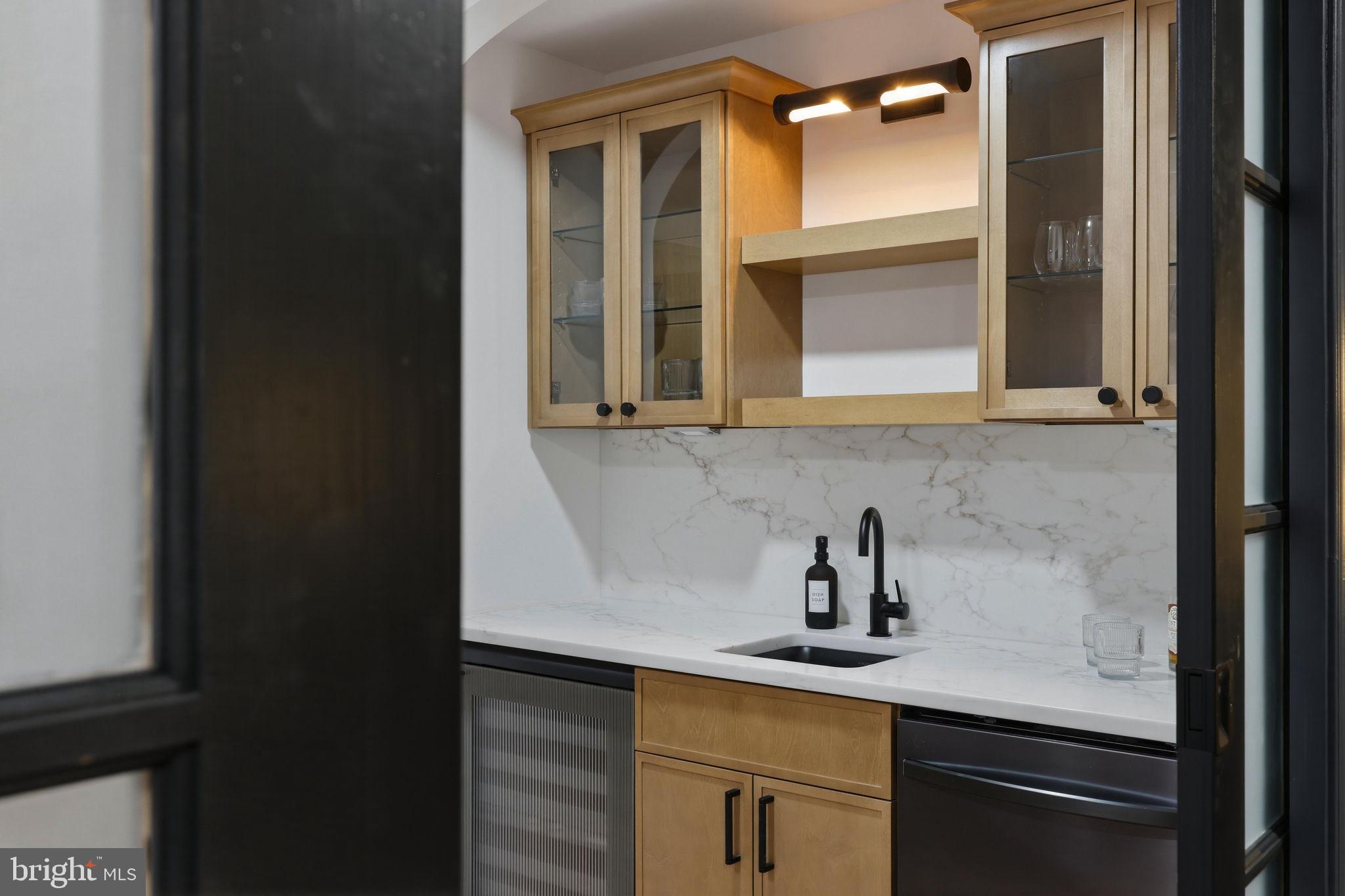 VILLAGE OF RIVER HILL - Residential