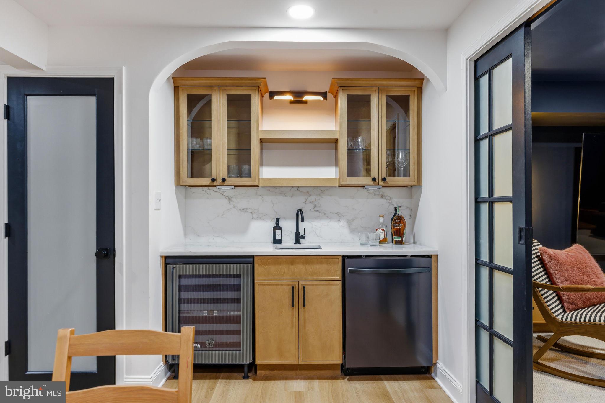 VILLAGE OF RIVER HILL - Residential