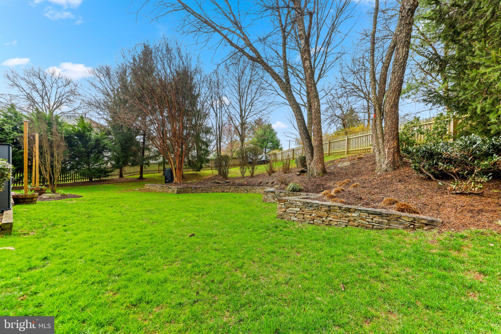 VILLAGE OF RIVER HILL - Residential